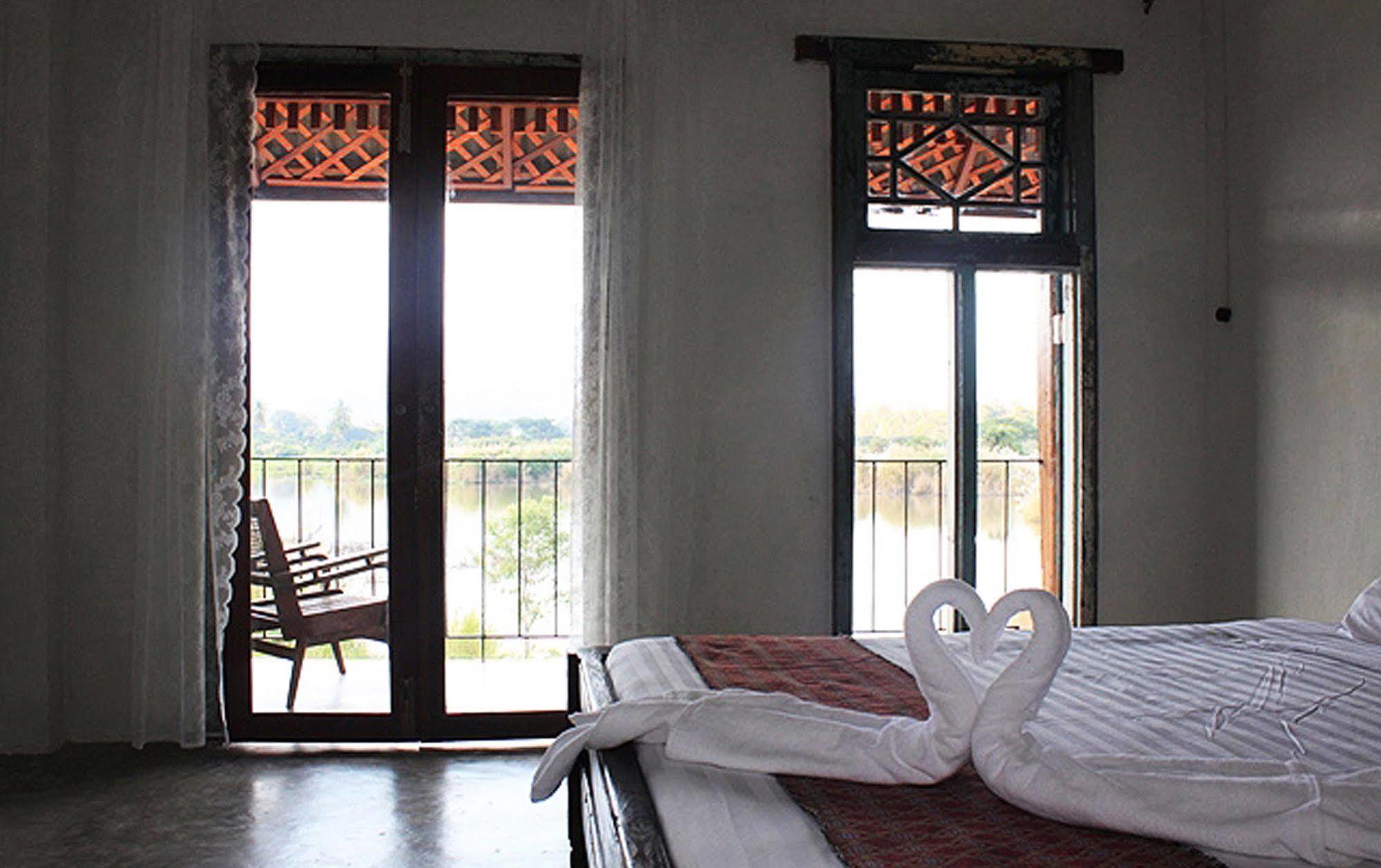 Phu-anna Eco House Resort Hot