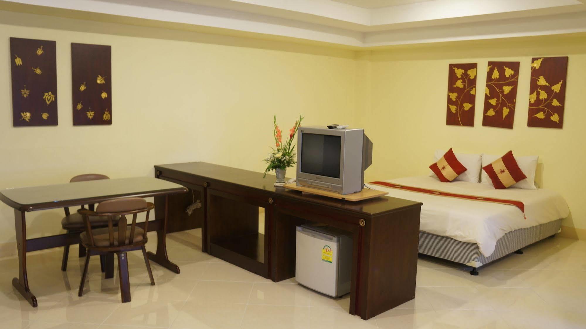 Royal Princess Hotel Lamphun