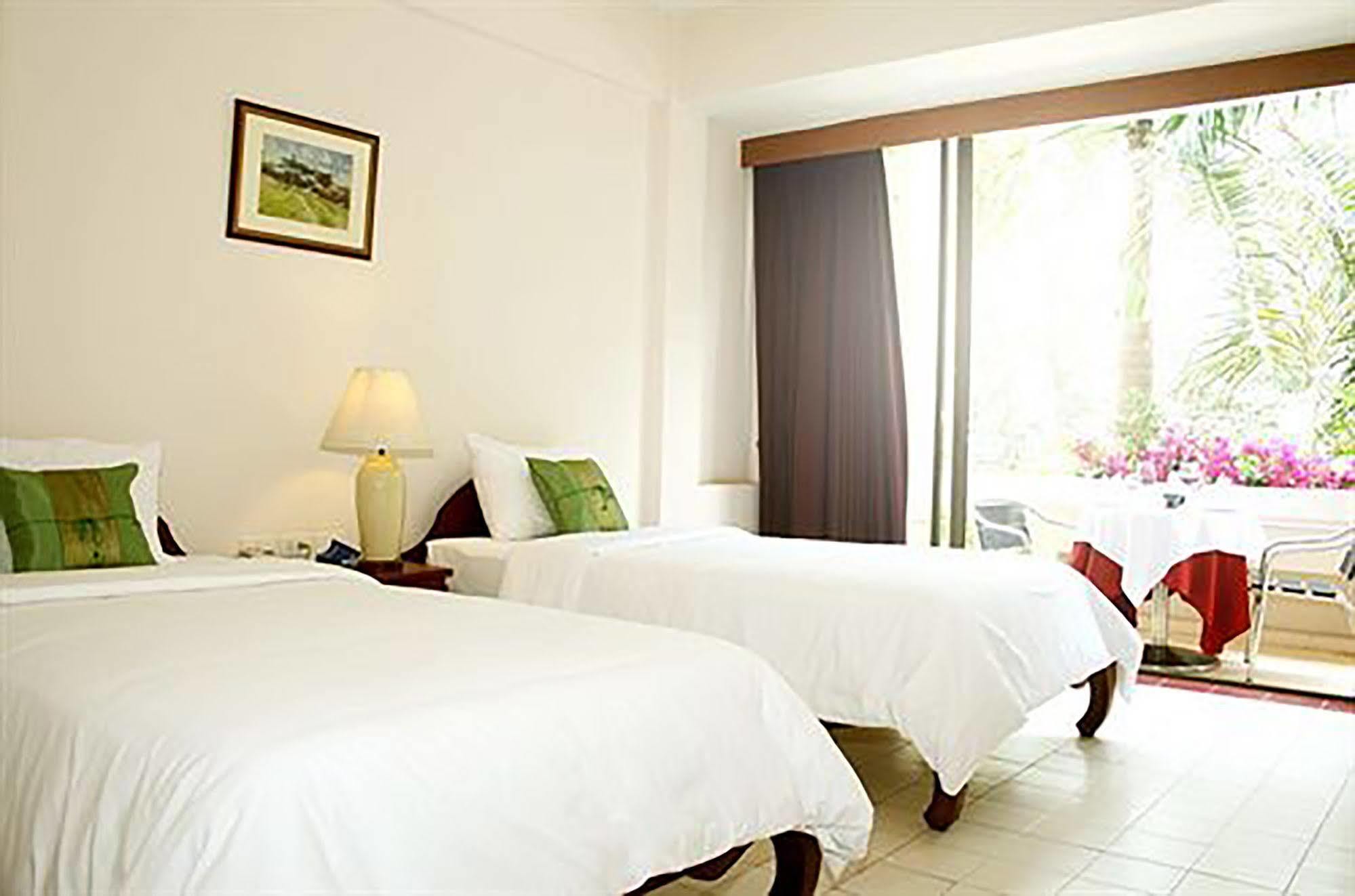 Mae Pim Hotel 3*