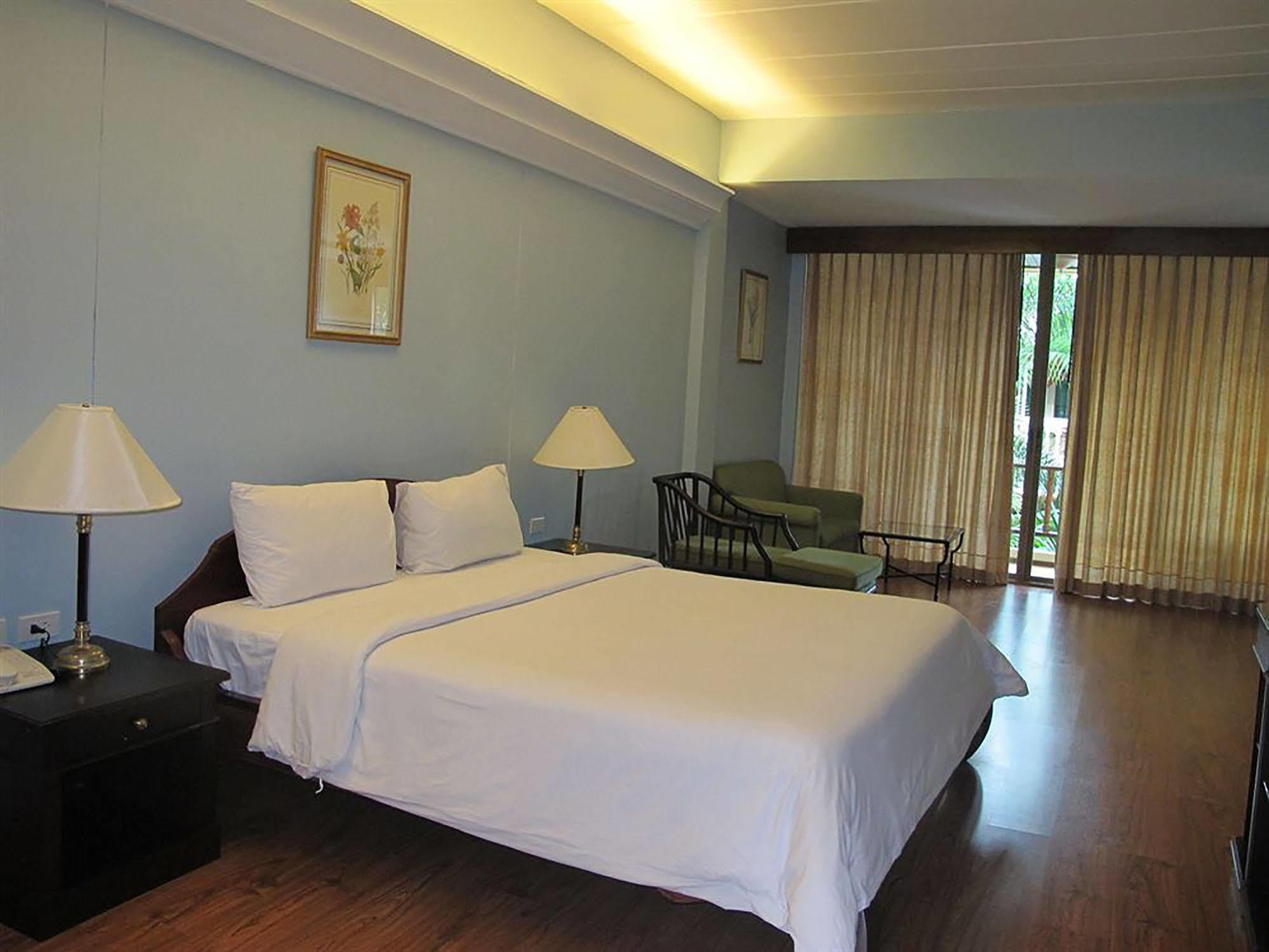 Hotel Mae Pim Mae Phim