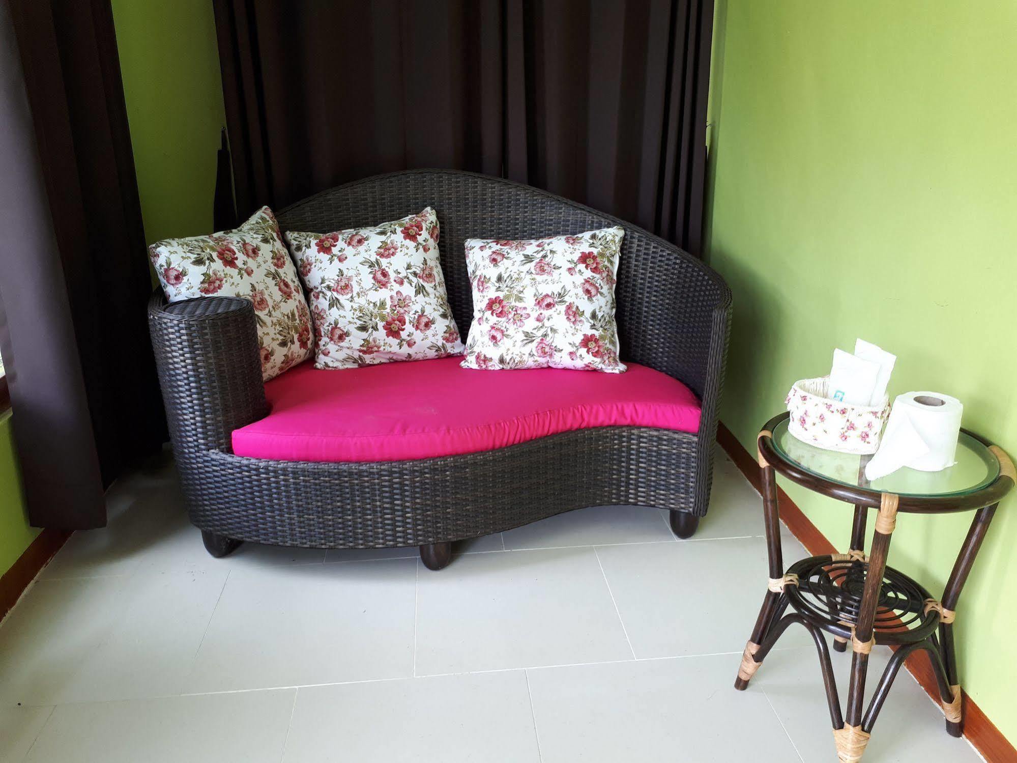 Baansongkhata Resort 2*