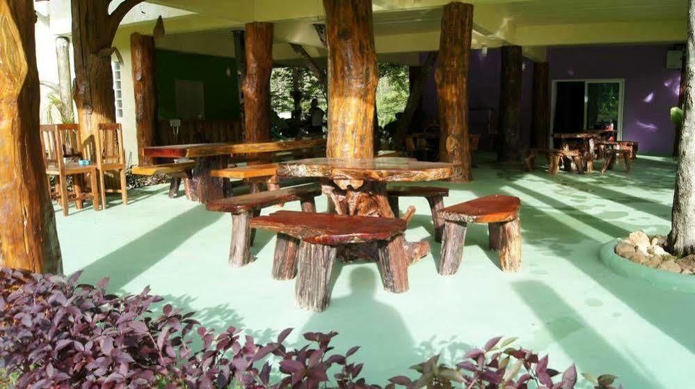 Baansongkhata Resort