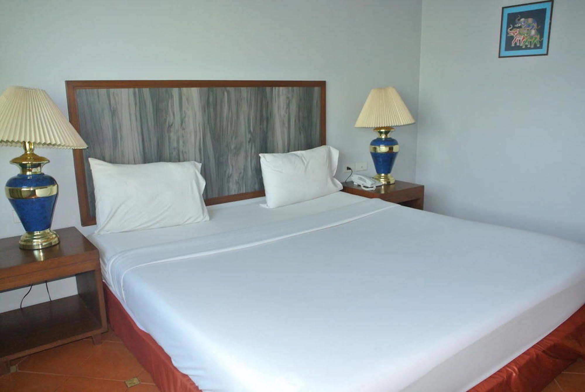 Hejia Grand 3* Sadao