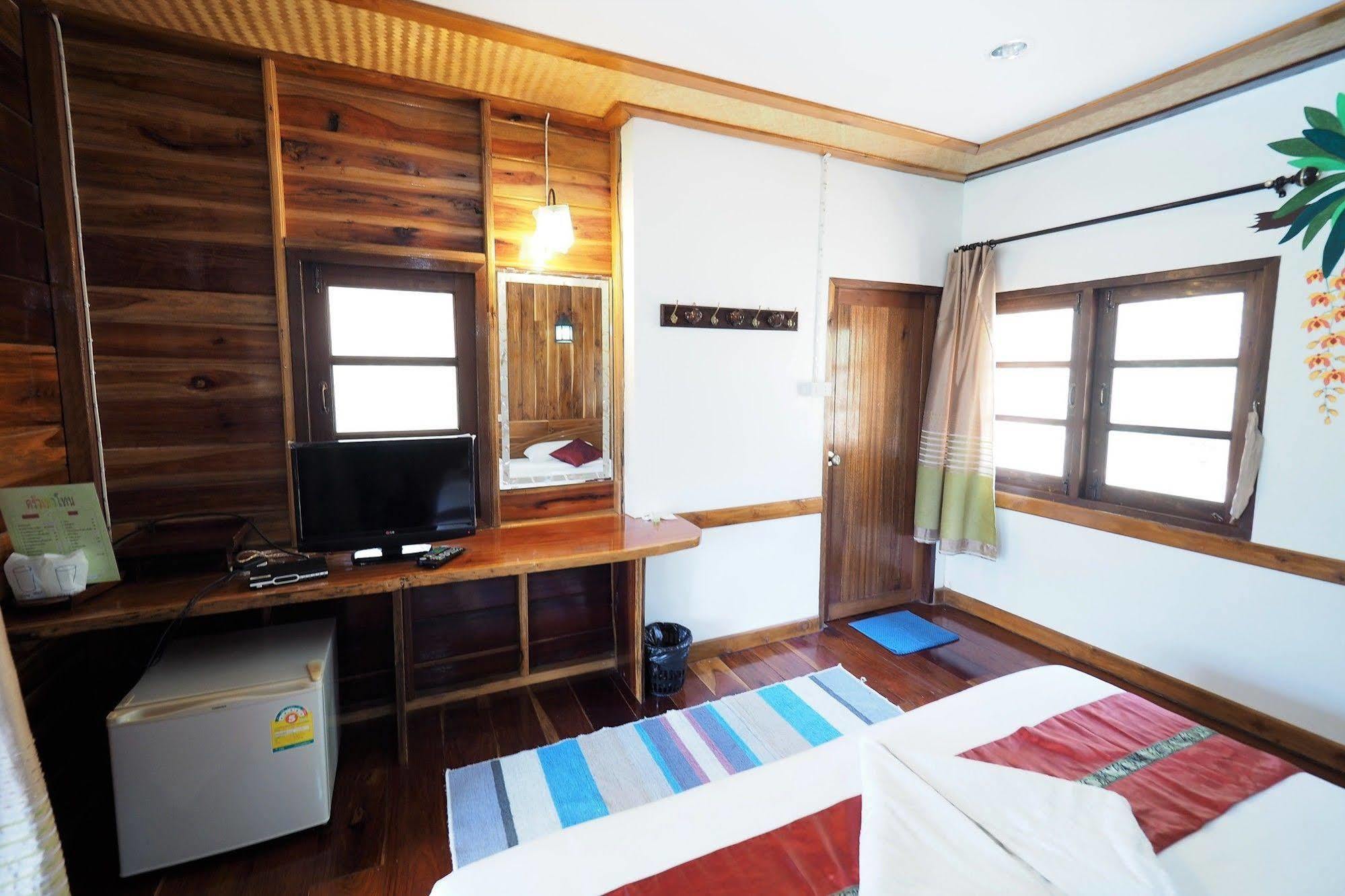 Hotel Khaothone River View 3*