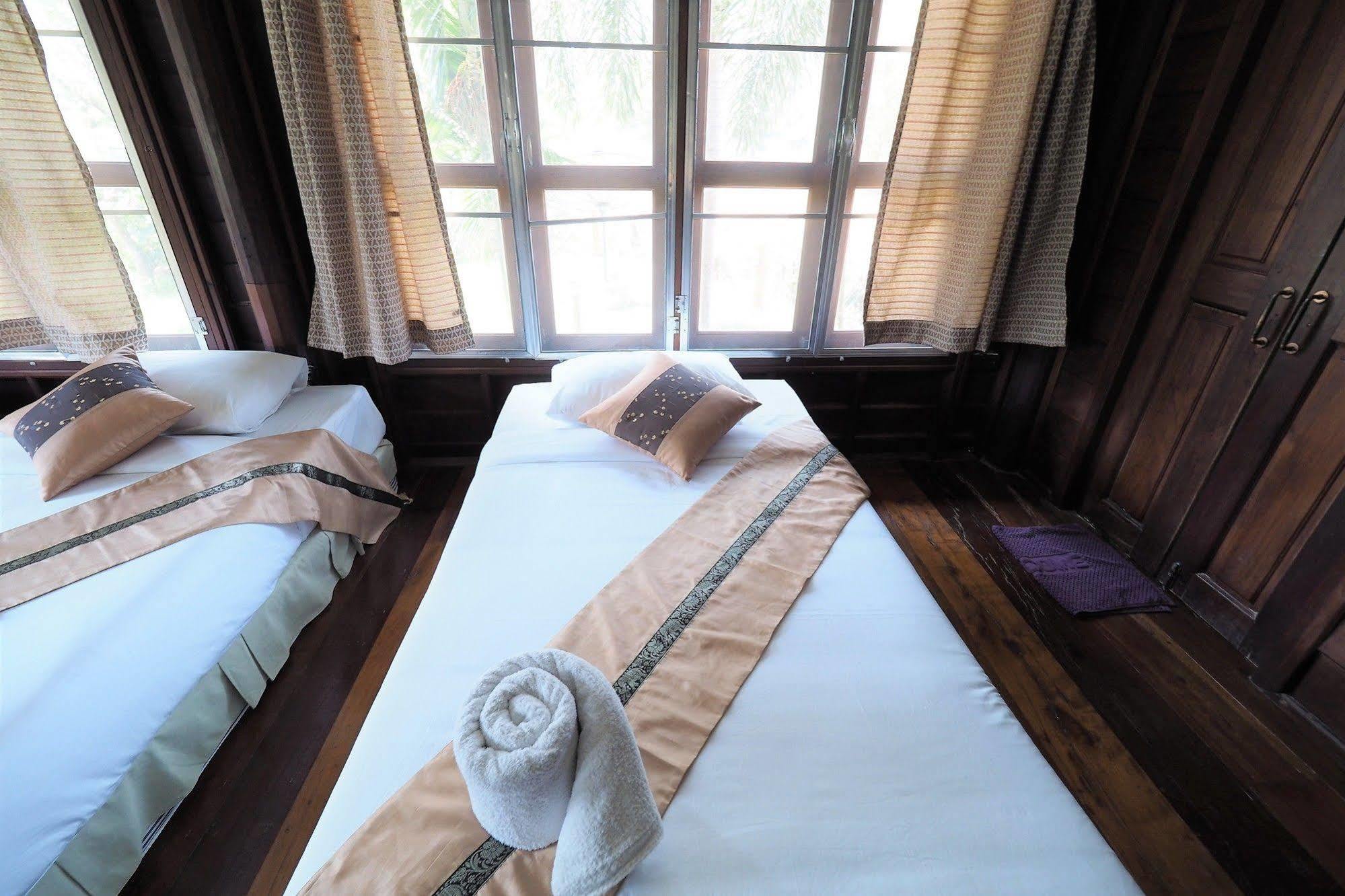 Hotel Khaothone River View Sai Yok