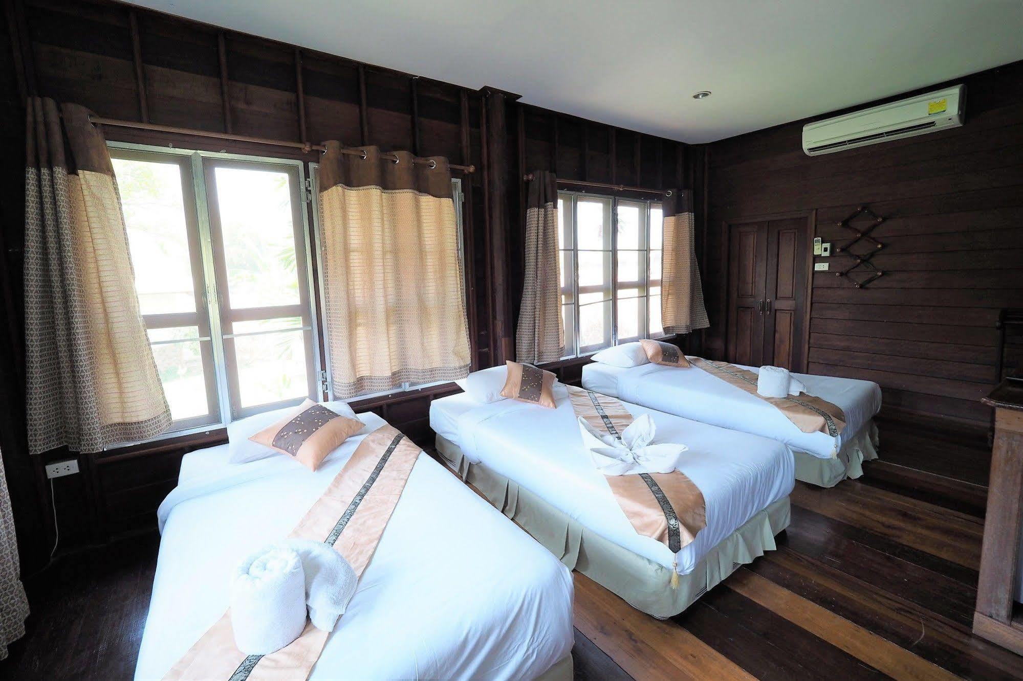 Hotel Khaothone River View