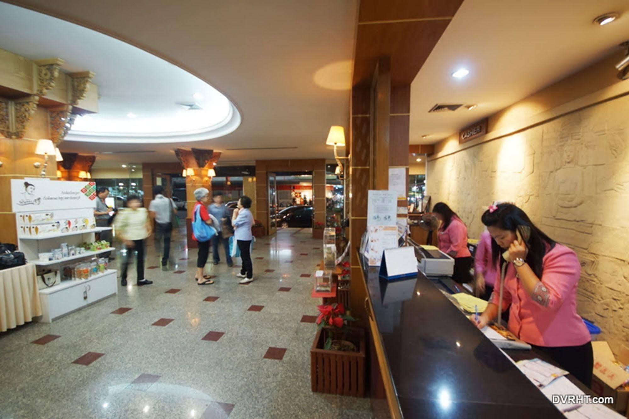 Dhevaraj Hotel Nan