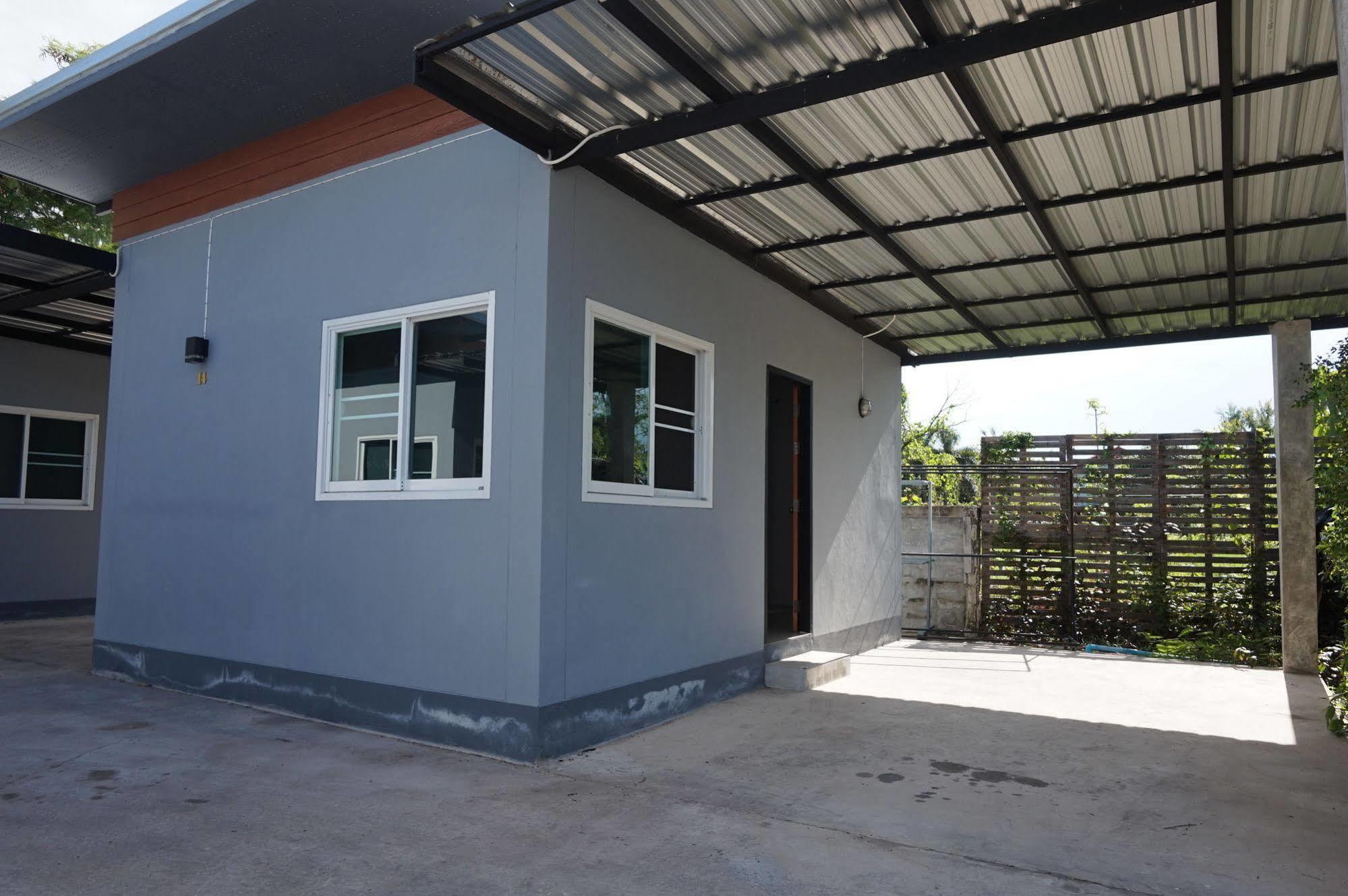 V2 Boutique Hotel Warin Chamrap
