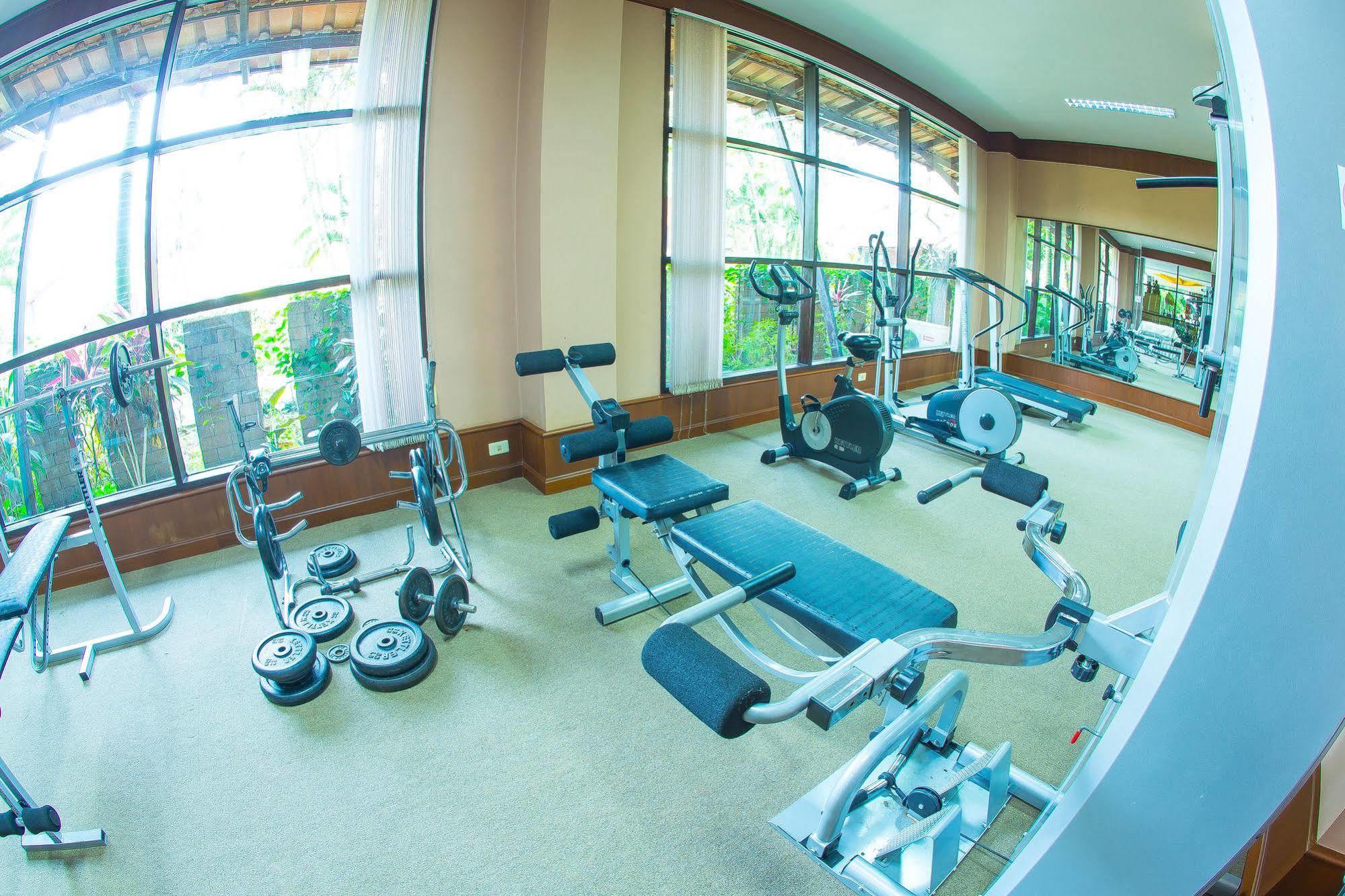 Resort Golden Pine And 4*