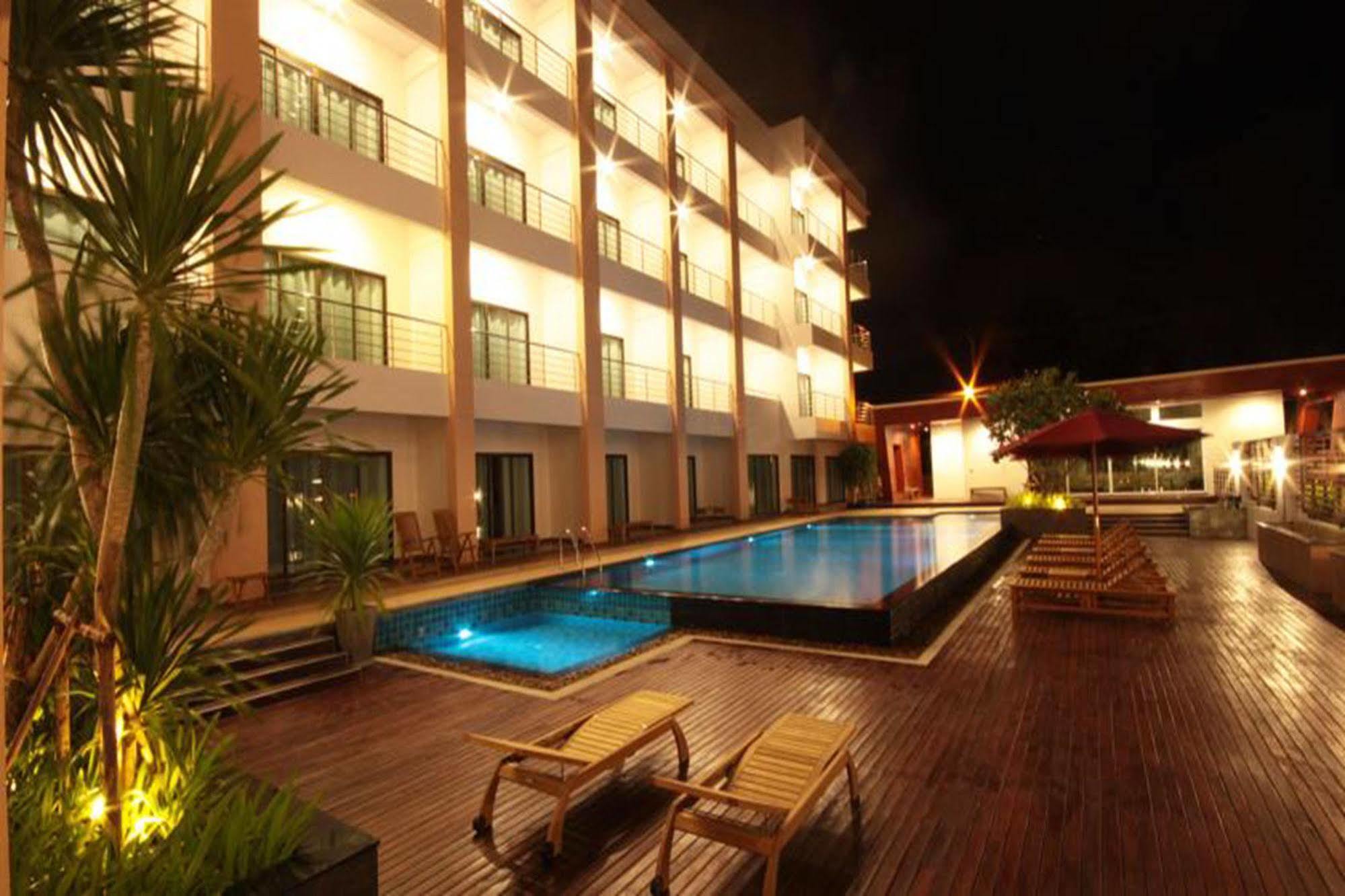 Hotel Paragon 4*