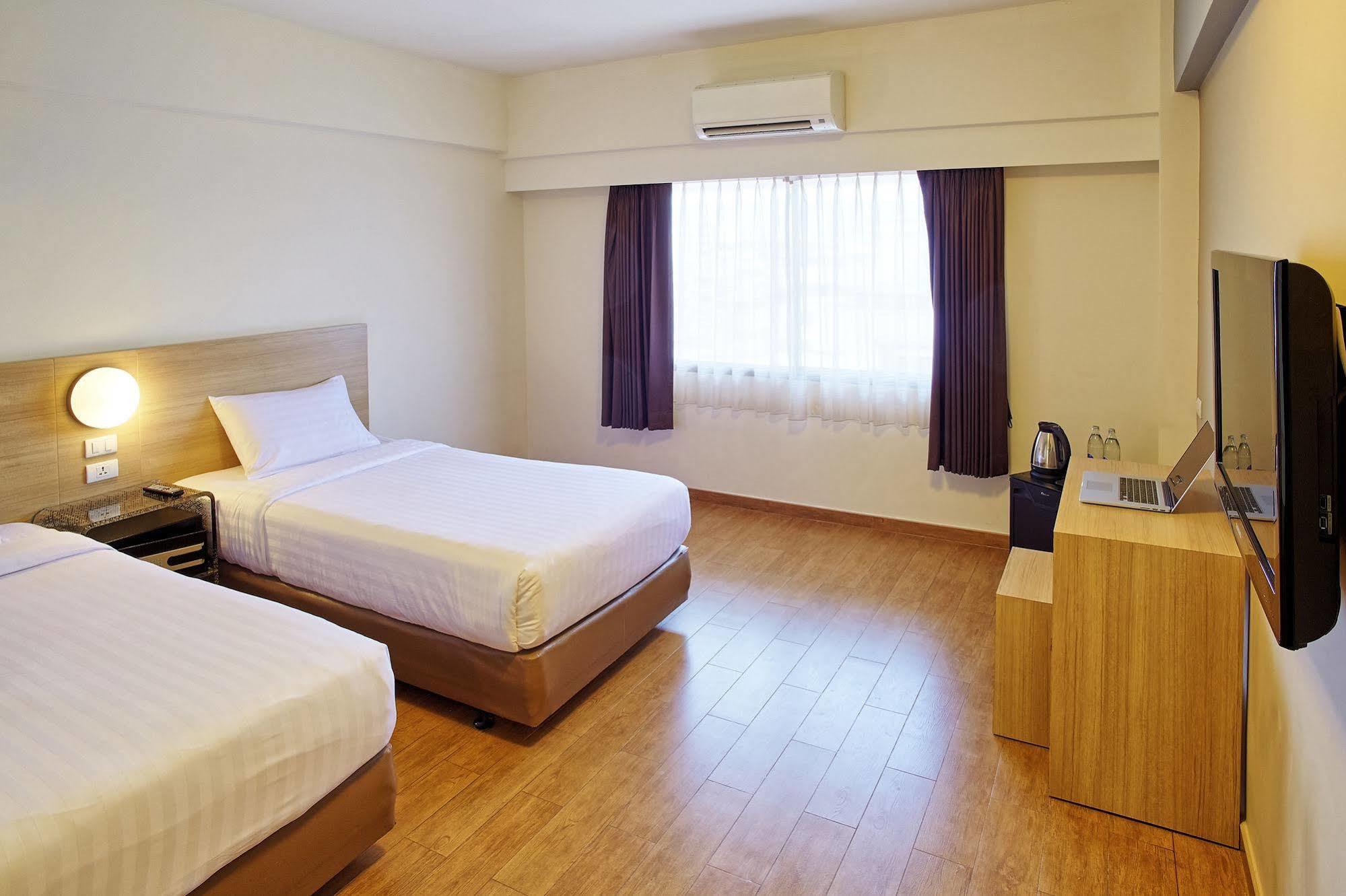 Red Planet Yai Sha Extra 3* Hat Yai