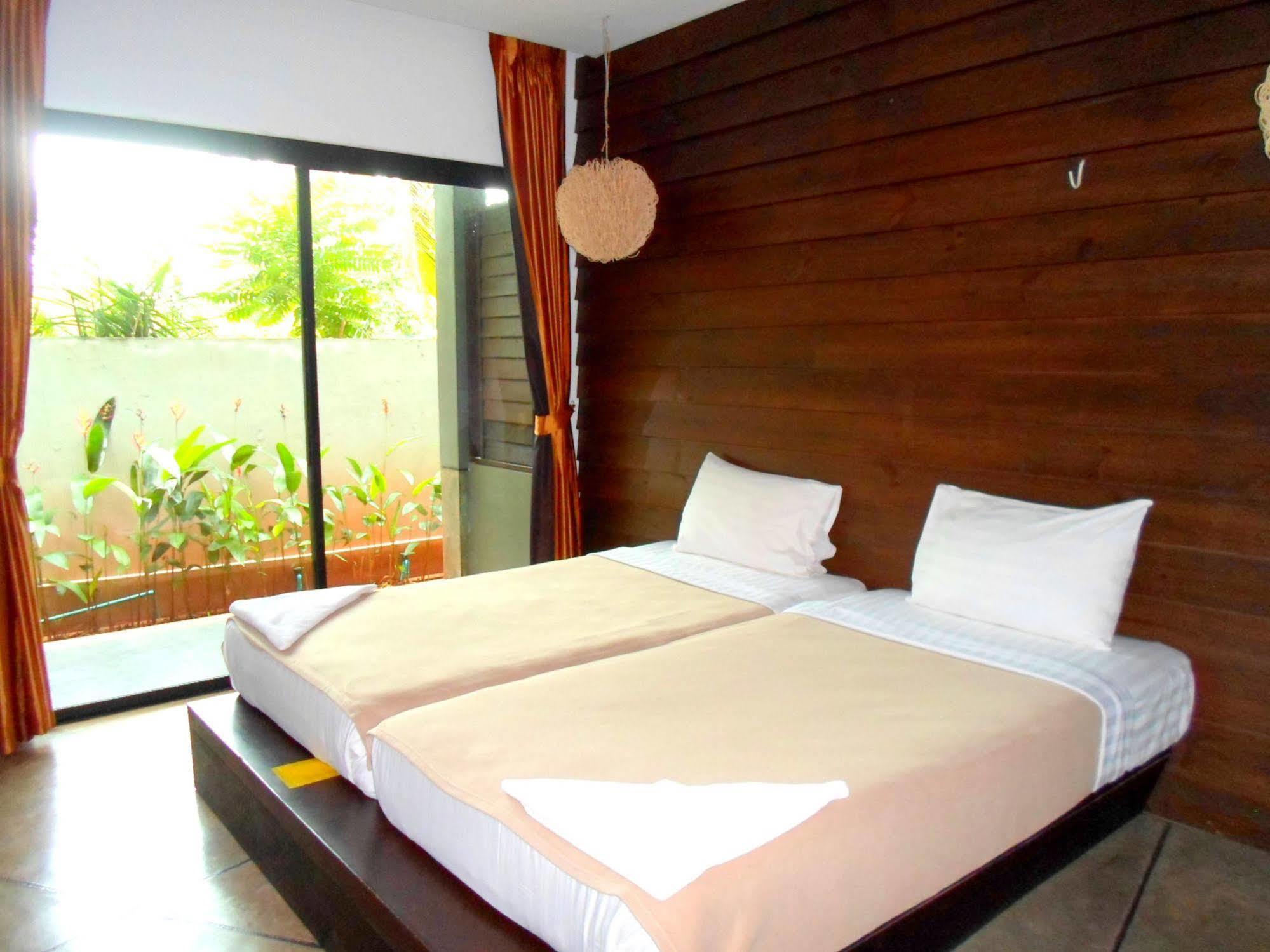 Hotel Naraya Riverside 2*