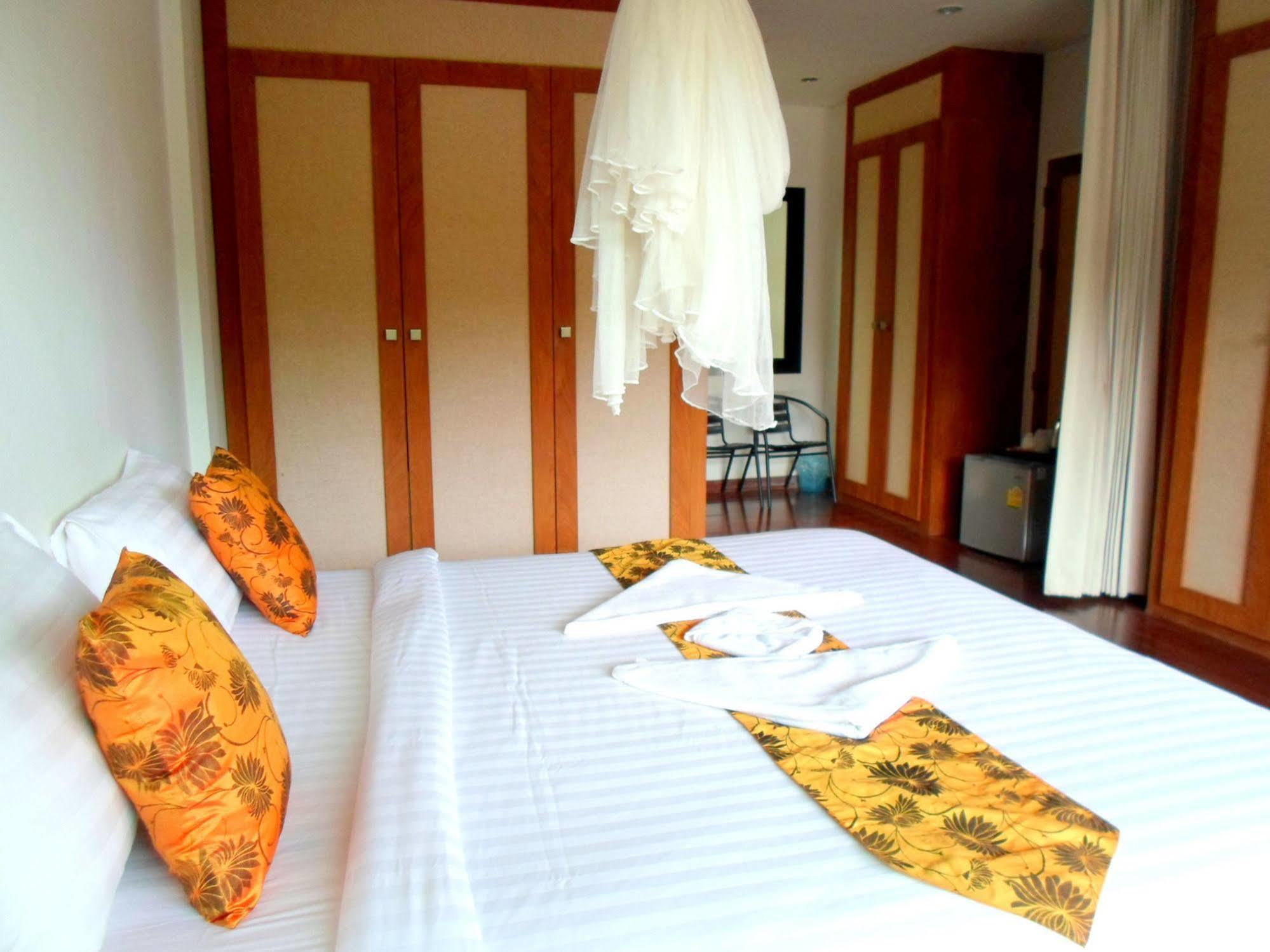 Hotel Naraya Riverside 2*