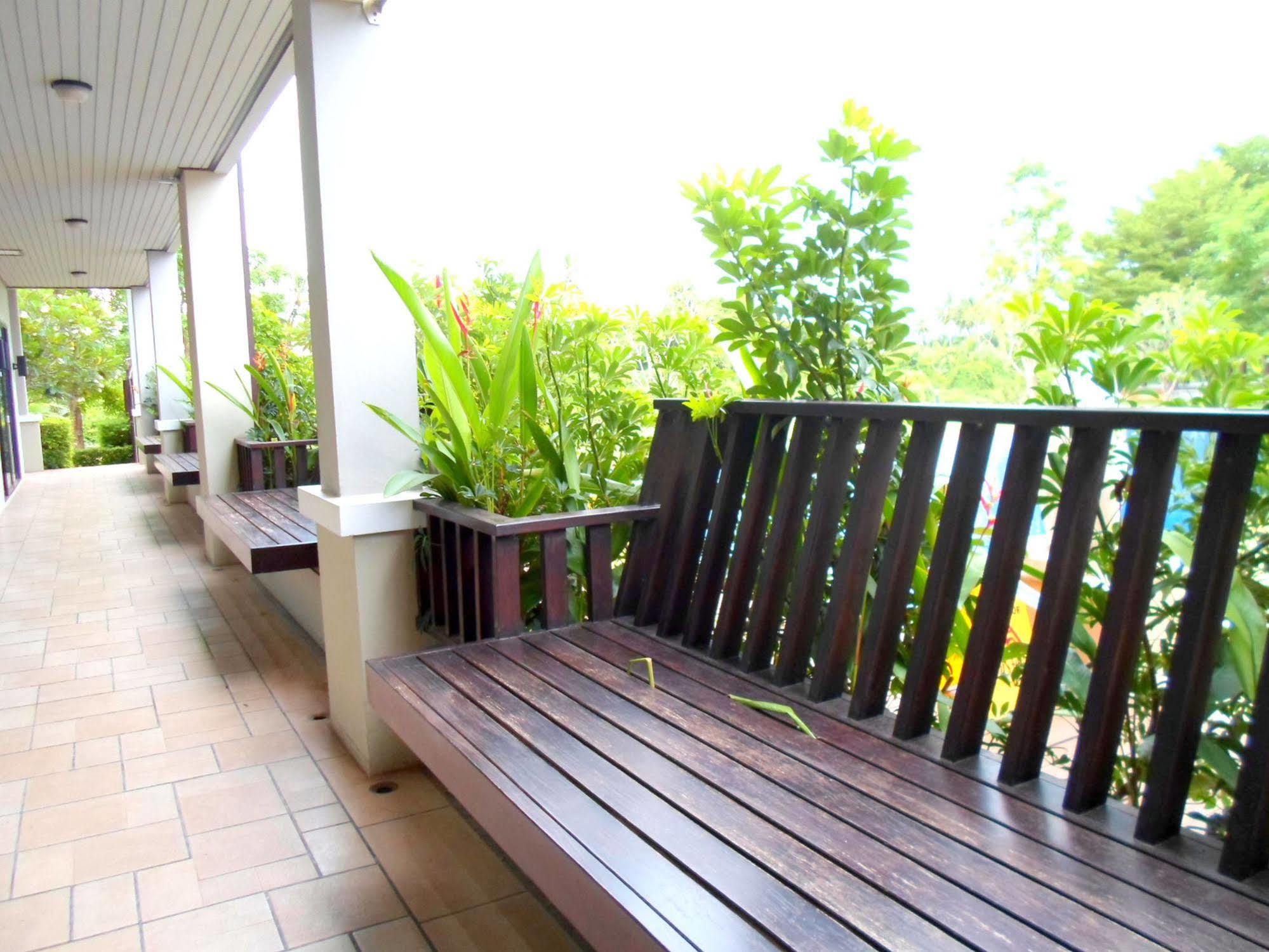 Naraya Riverside 2*