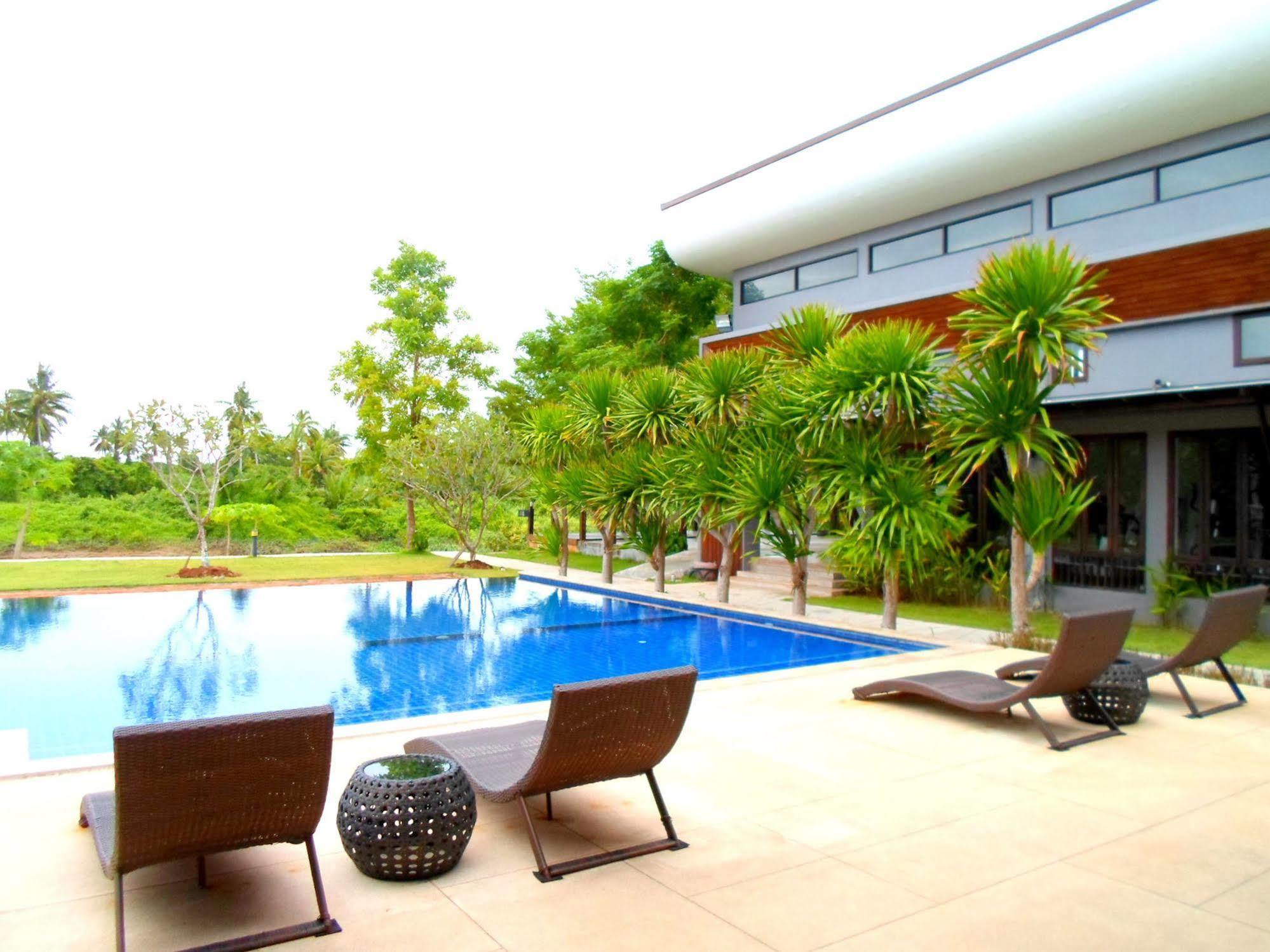 Hotel Naraya Riverside 2*