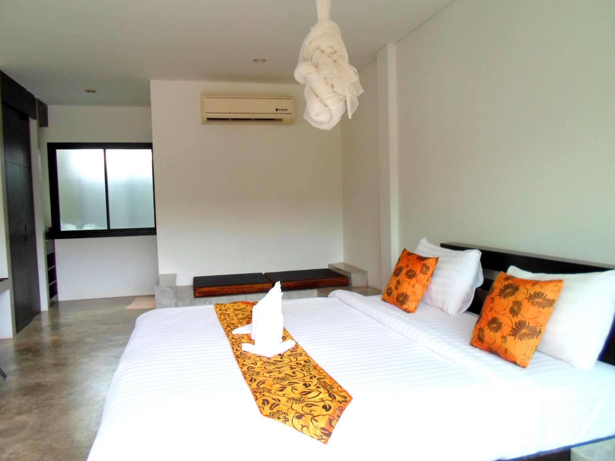 Naraya Riverside Hotel Surat Thani