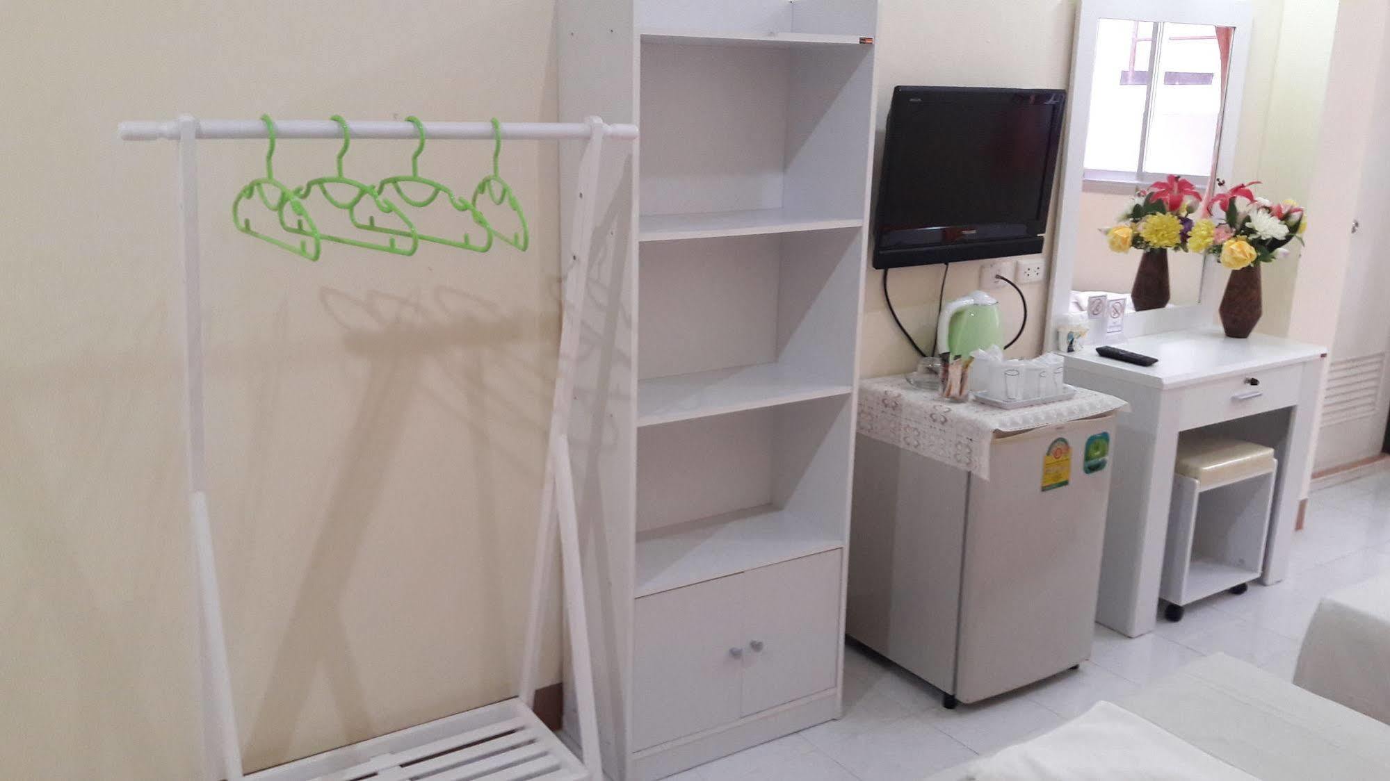 Oyo 1134 Baan Zarn Guest house