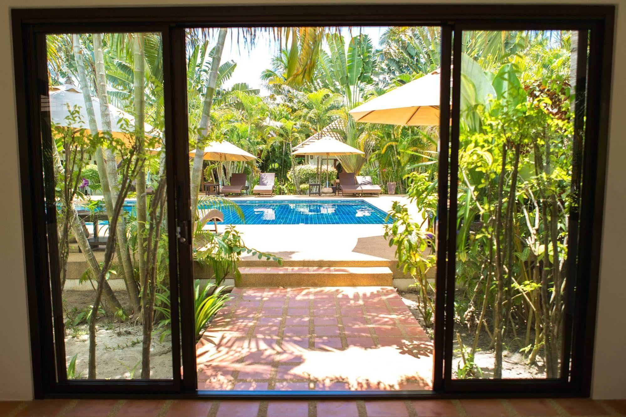 Easy Time Resort Laem Sai Beach