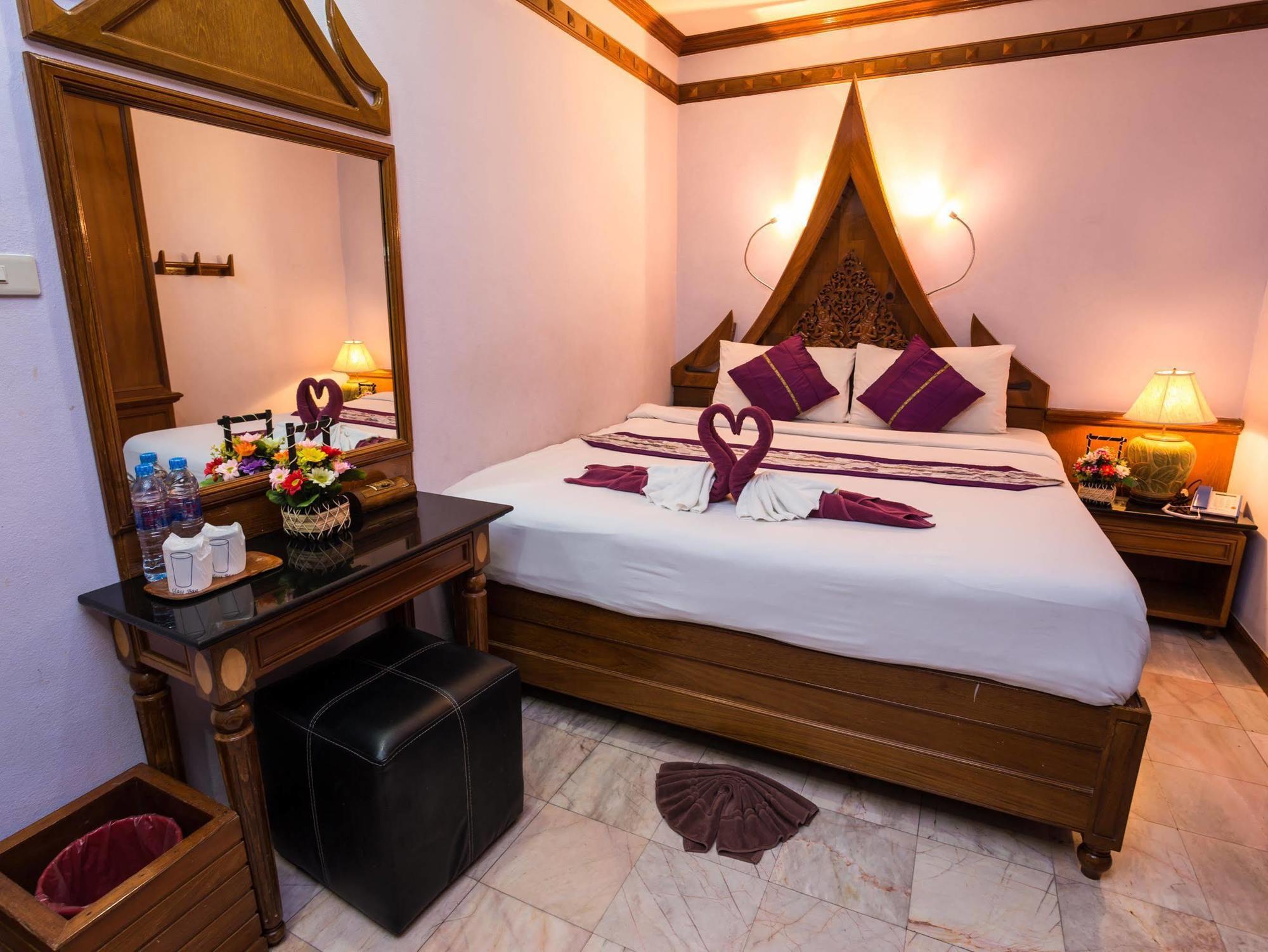 Patong Beach Bed And Breakfast 2*