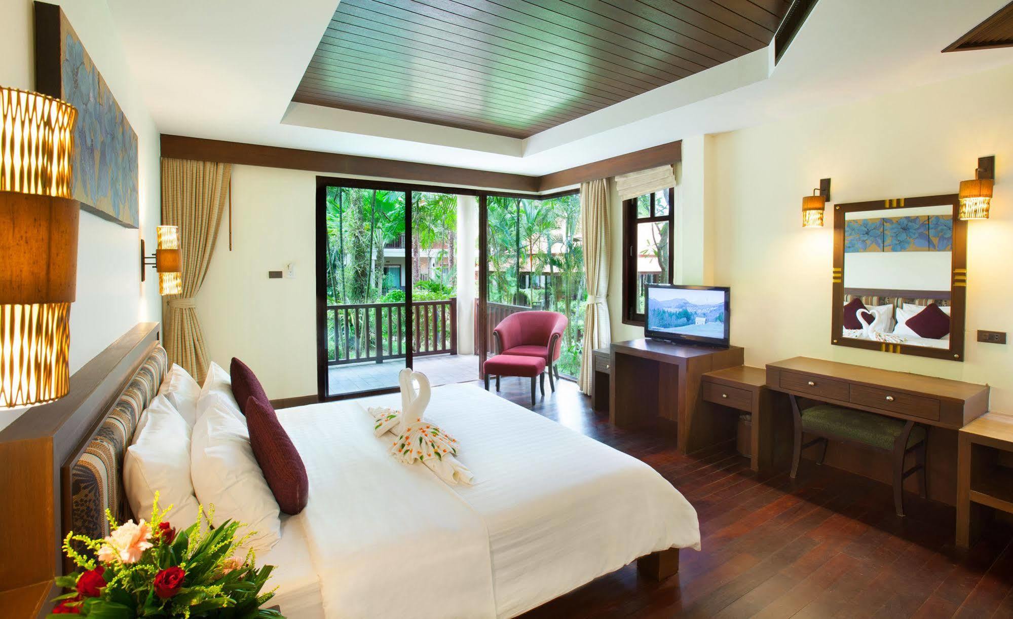 Khaolak Bayfront 3*