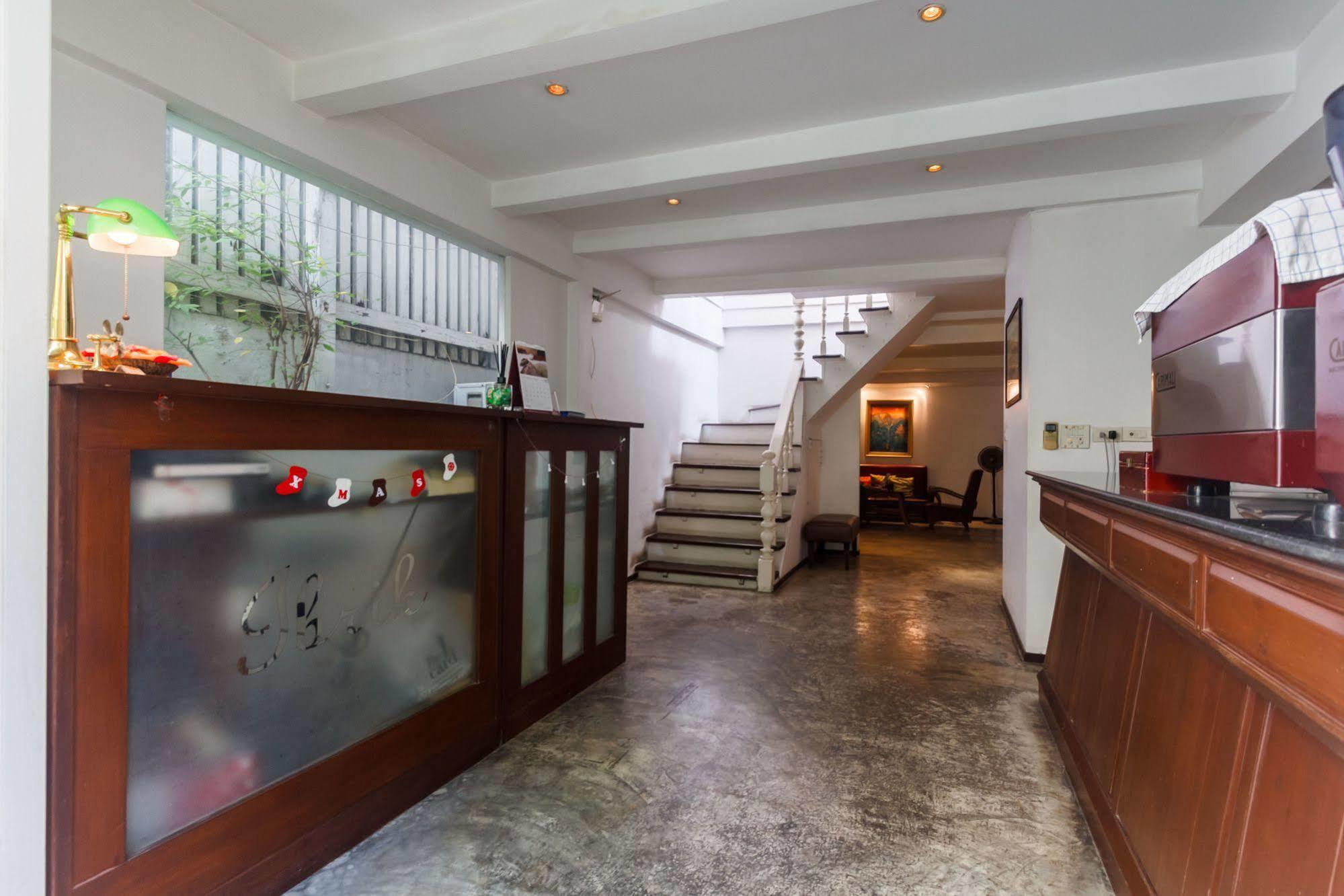Bed & Breakfast Ibrik By The River Bangkok