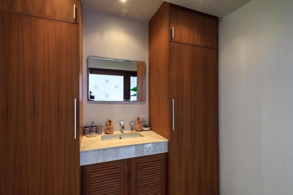 Cozy Tawan Close To Villa