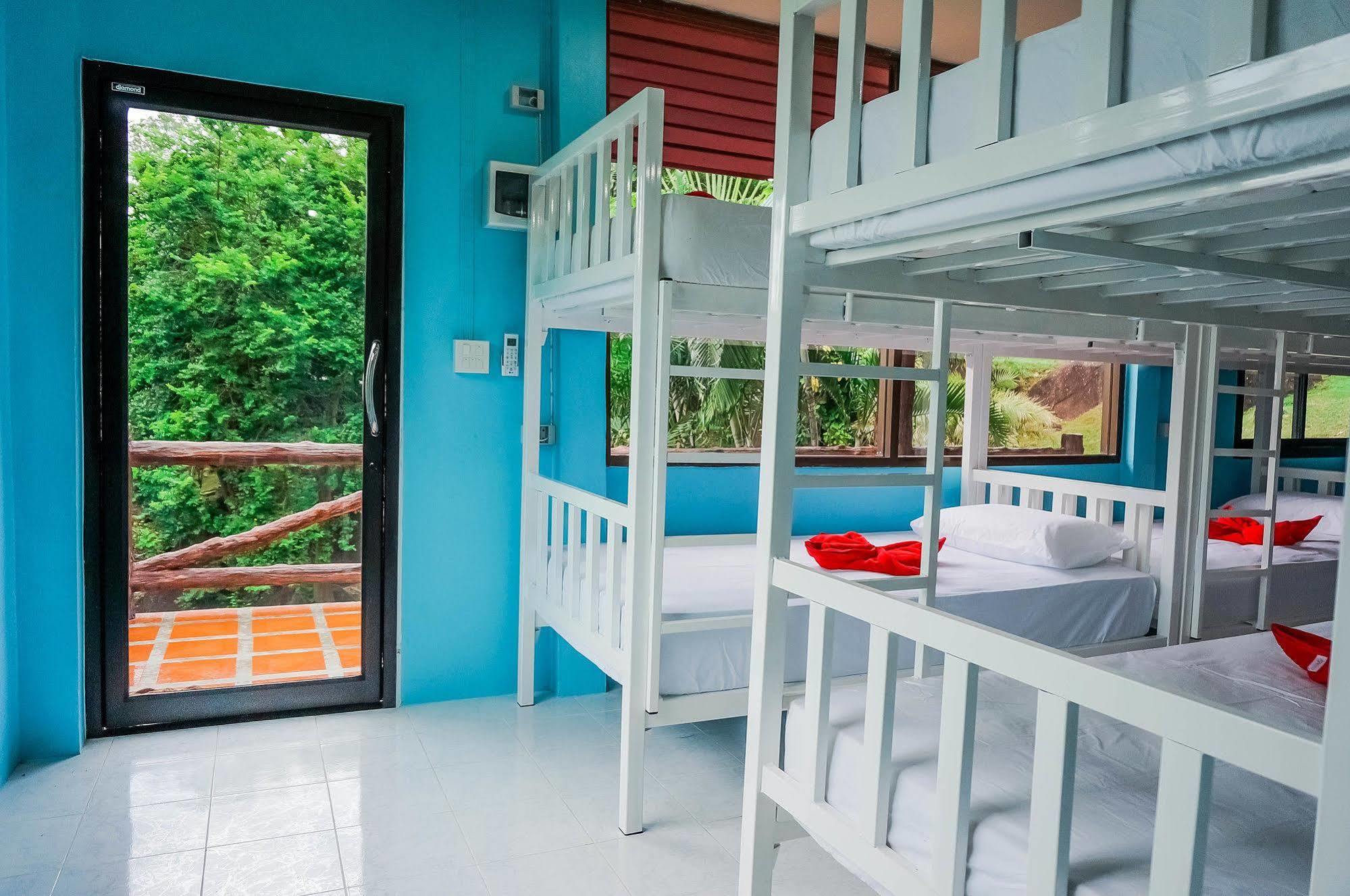 Amstardam Hostel