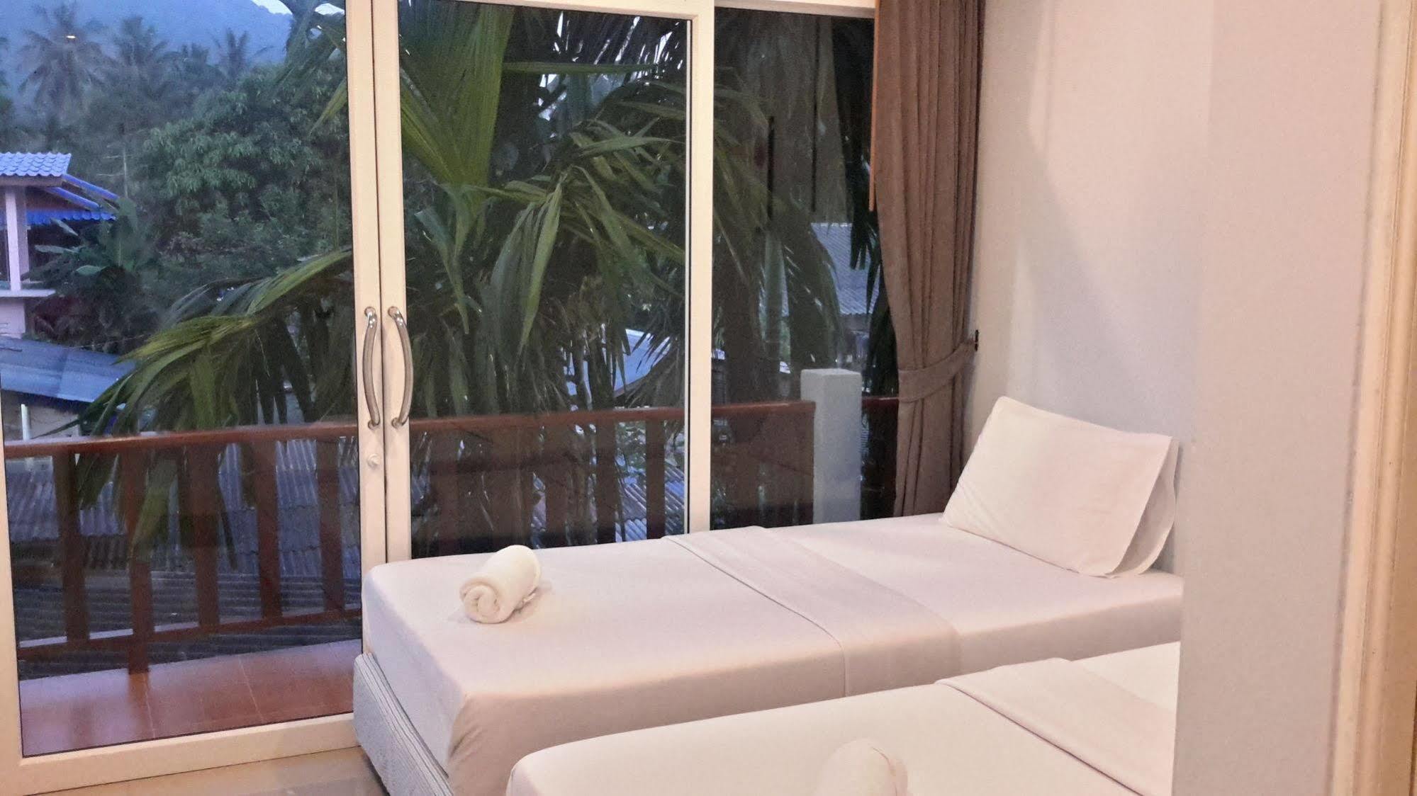 Rung Phangan Hotel