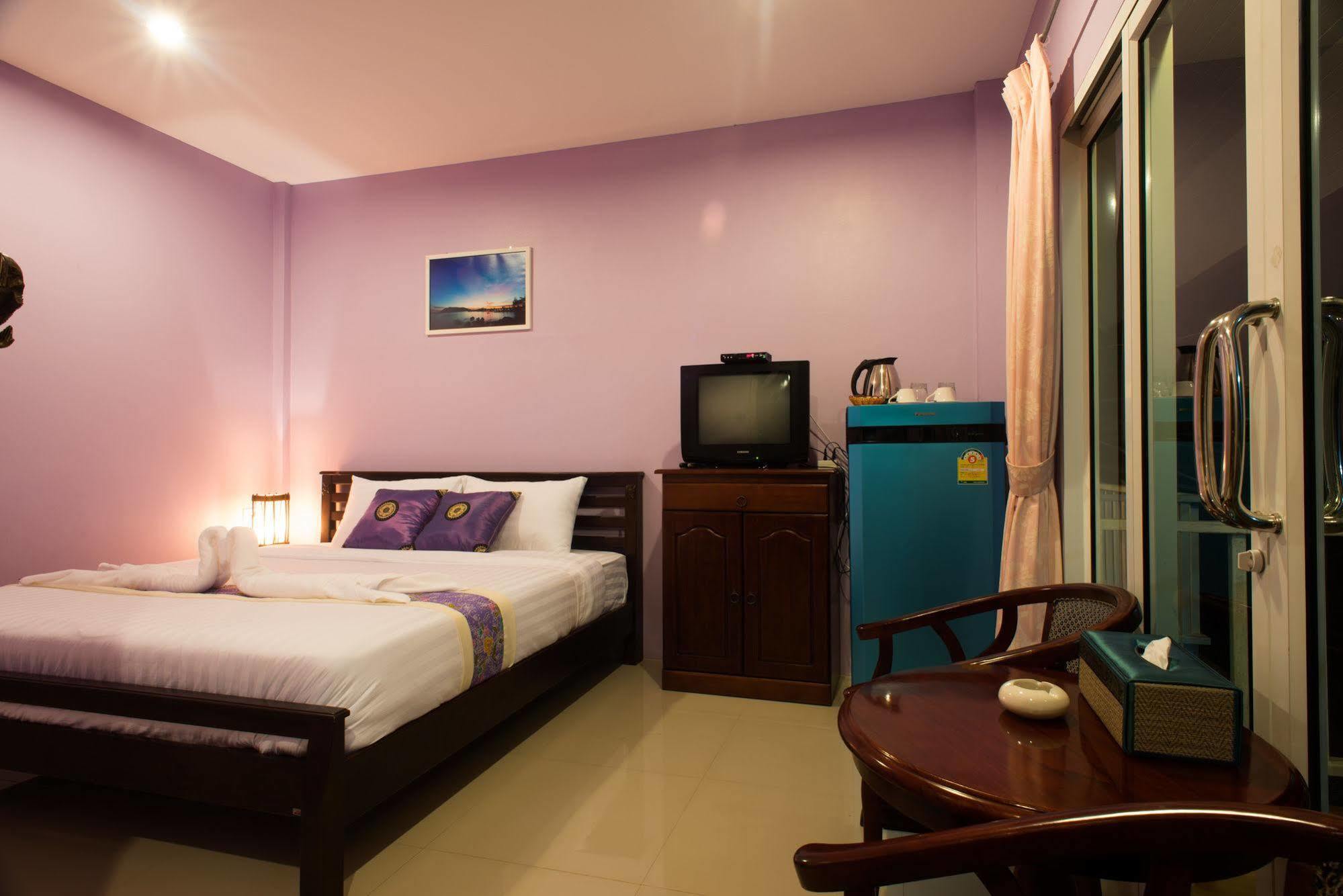 Hotel Plan B 2*
