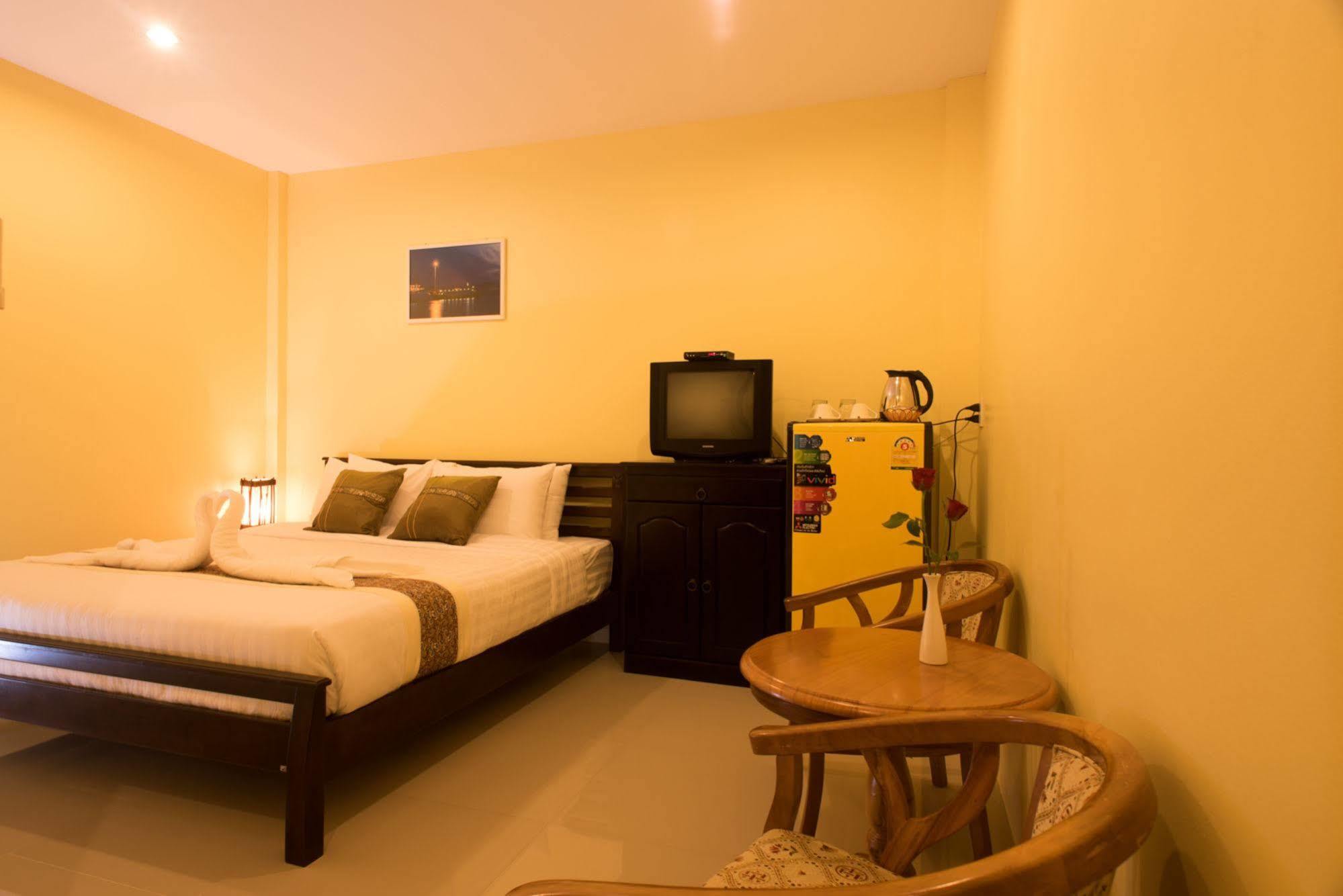 Hotel Plan B 2*