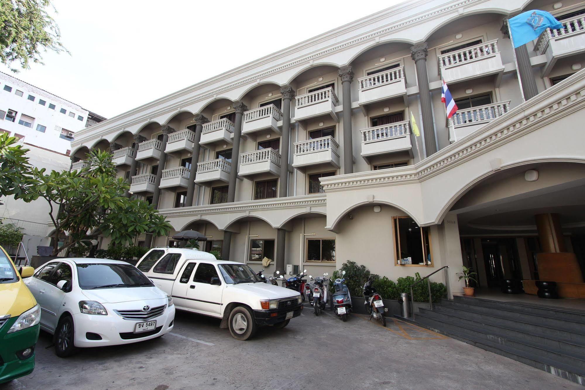 Honey Lodge Pattaya