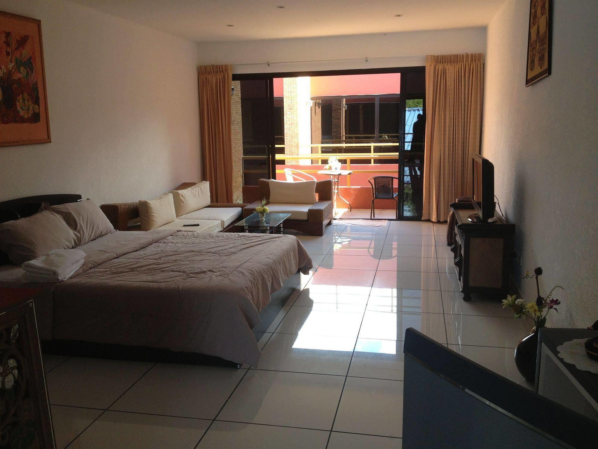 The Retreat Hotel Jomtien Beach