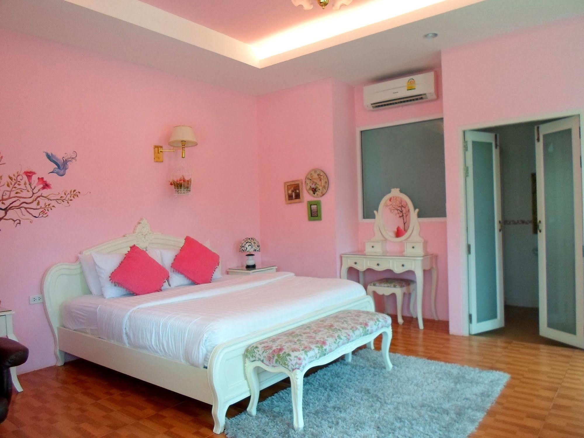 Hotel Janrapat And 3*