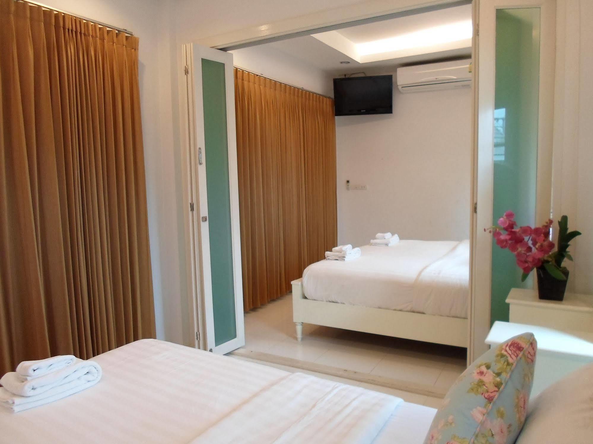 Hotel Janrapat And
