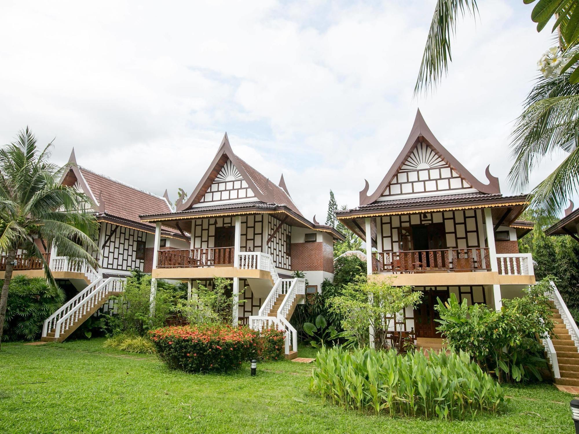 Thai Ayodhya And 3*