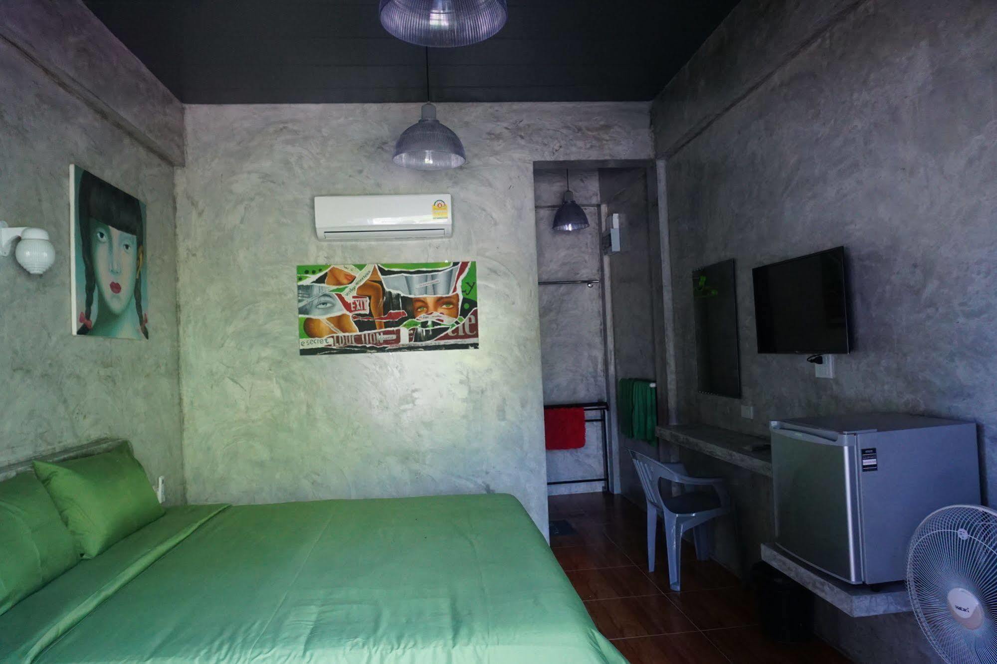 Nadapa Hotel