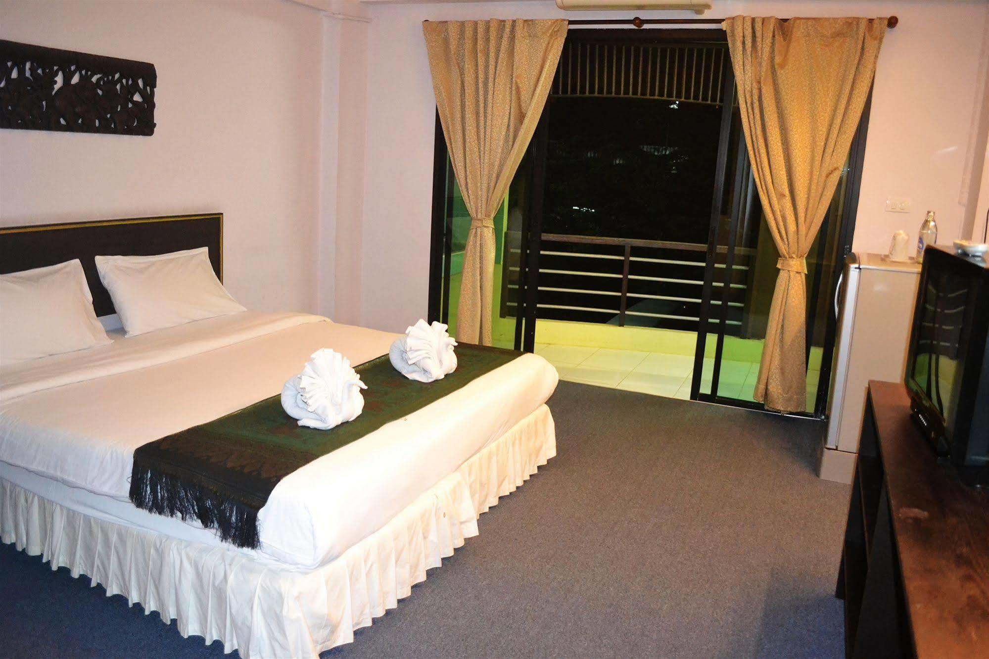 Hotel Siam Place Airport 3*