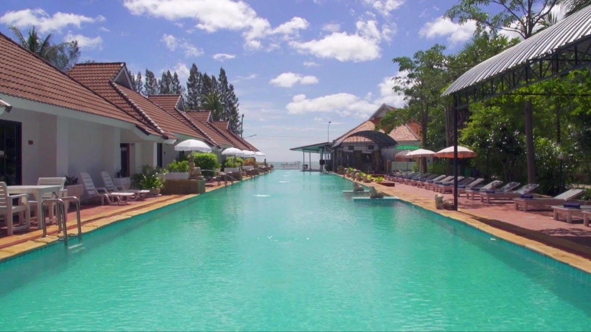 The Privacy & Resort Sam Roi Yot