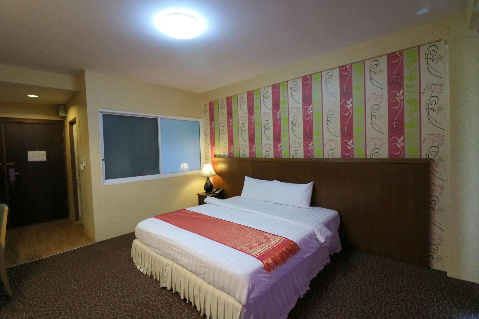 Hotel Siam Place Airport