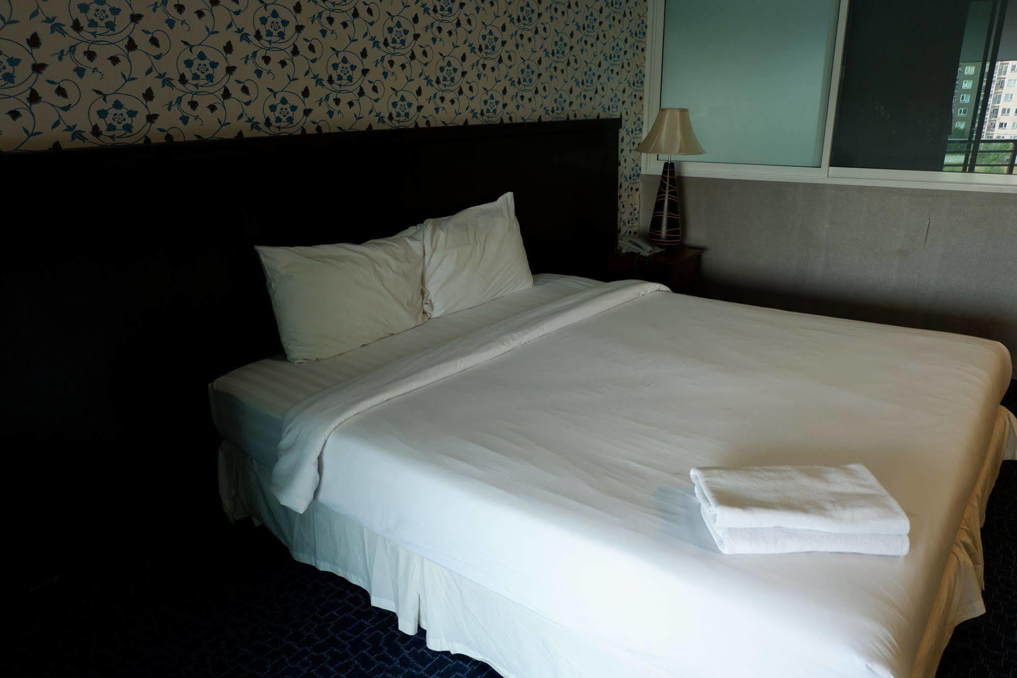 Hotel Siam Place Airport 3*