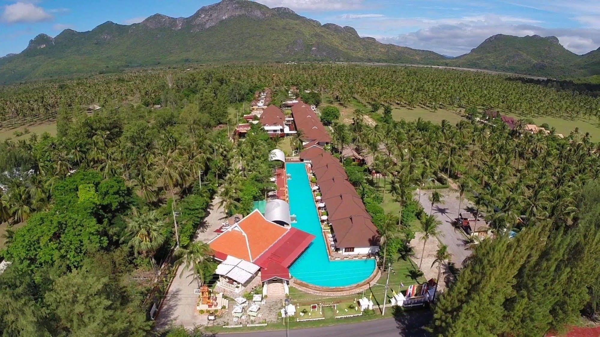 Resort The Privacy &