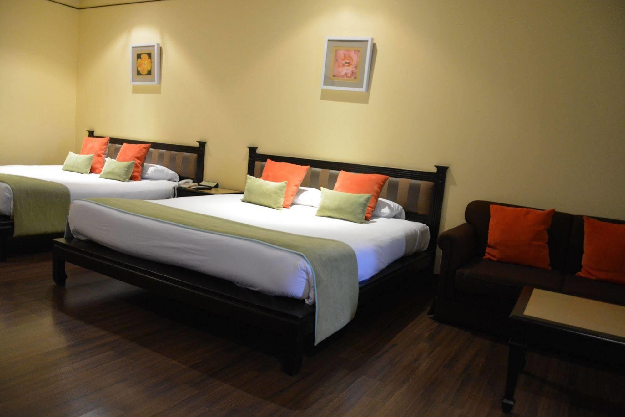 Sir Resort