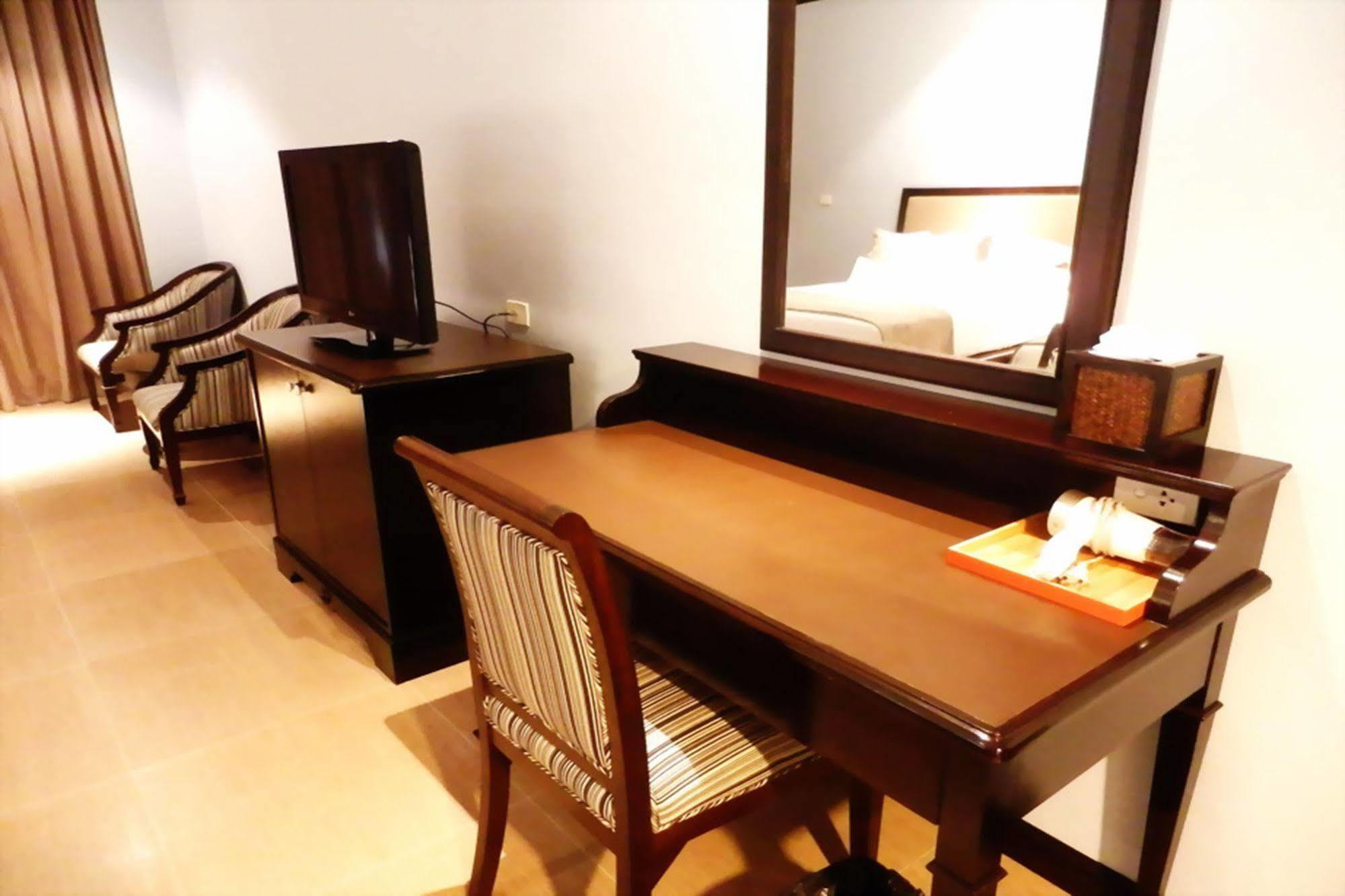 Sir Resort 4*