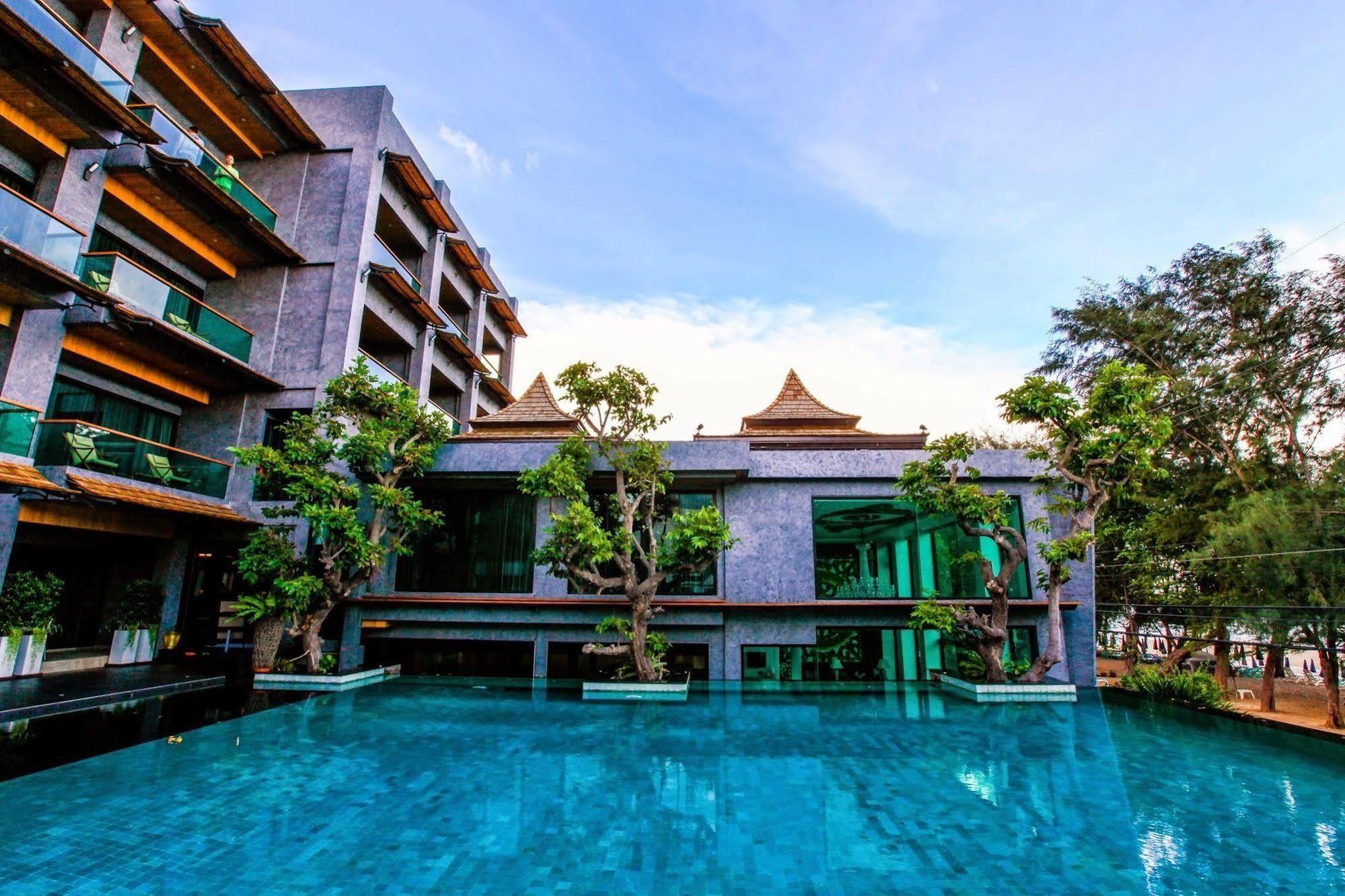 I Calm Resort Cha Am Hotel