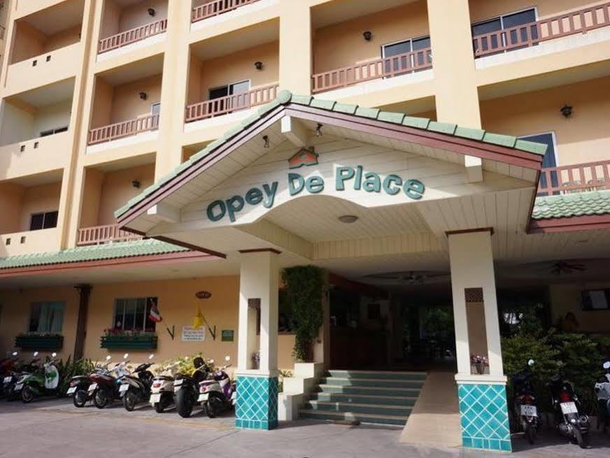 Opey De Place