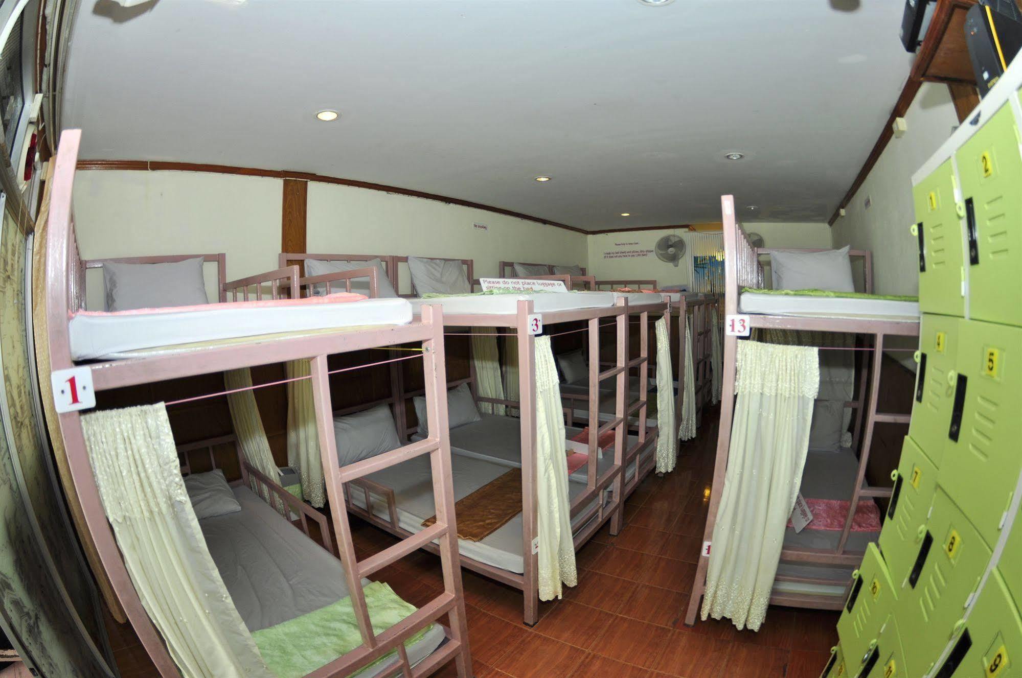 Blue Diamond Dorm Hotel Phi Phi Don