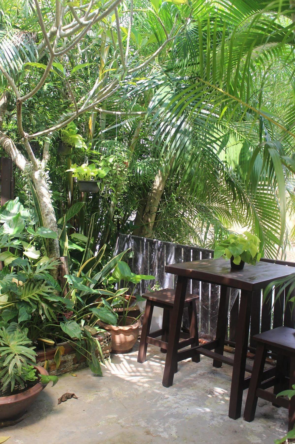 Krabi Nemo House Hostel *