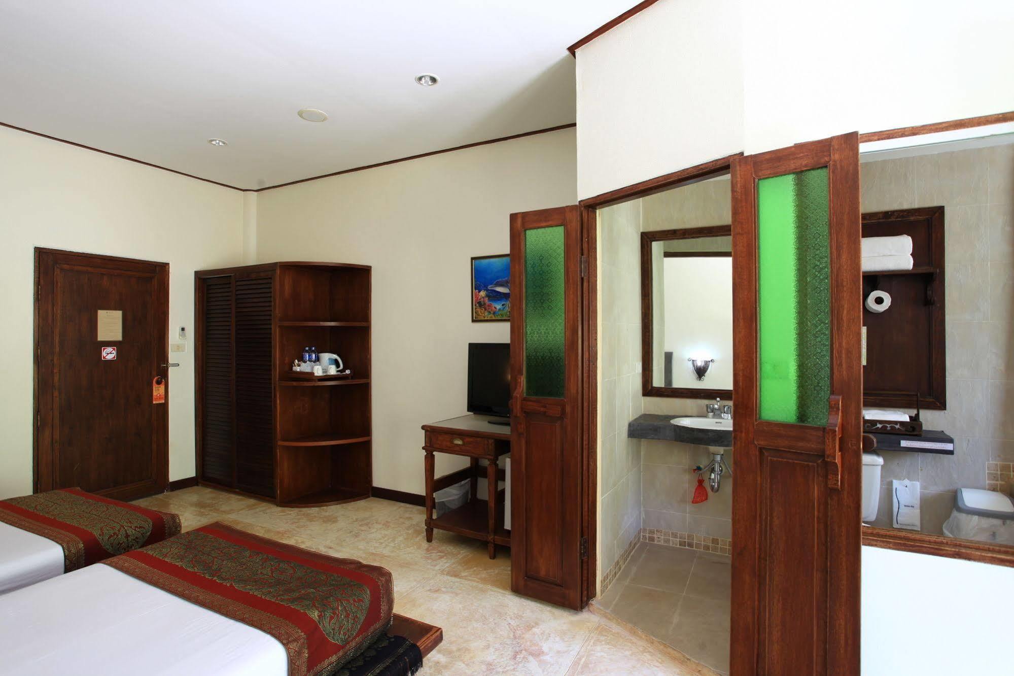 Hotel Baan Resort&spa 3*