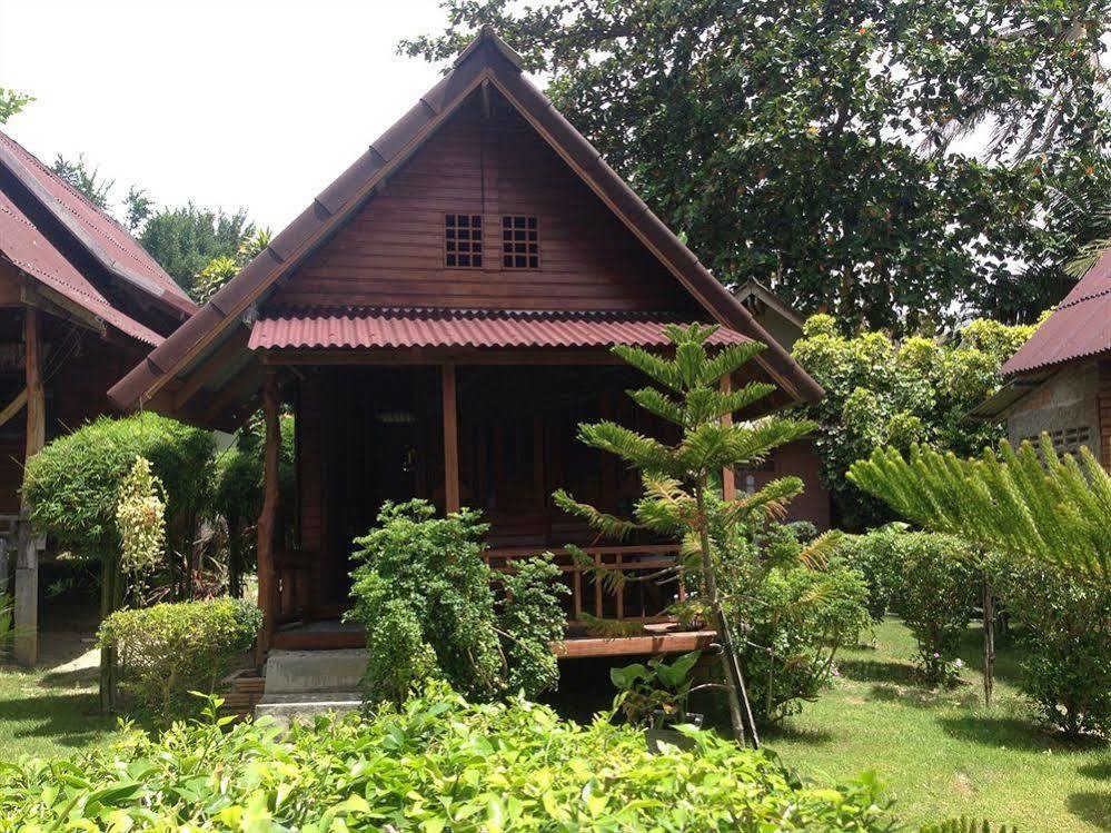 Hut Sun Hotel Haad Son