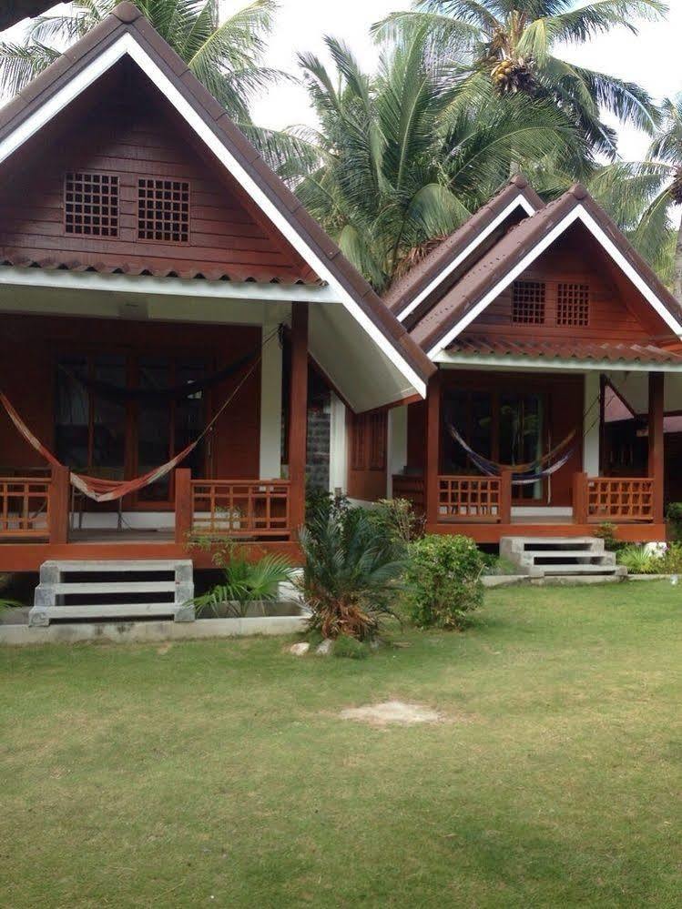 Hotel Hut Sun Haad Son